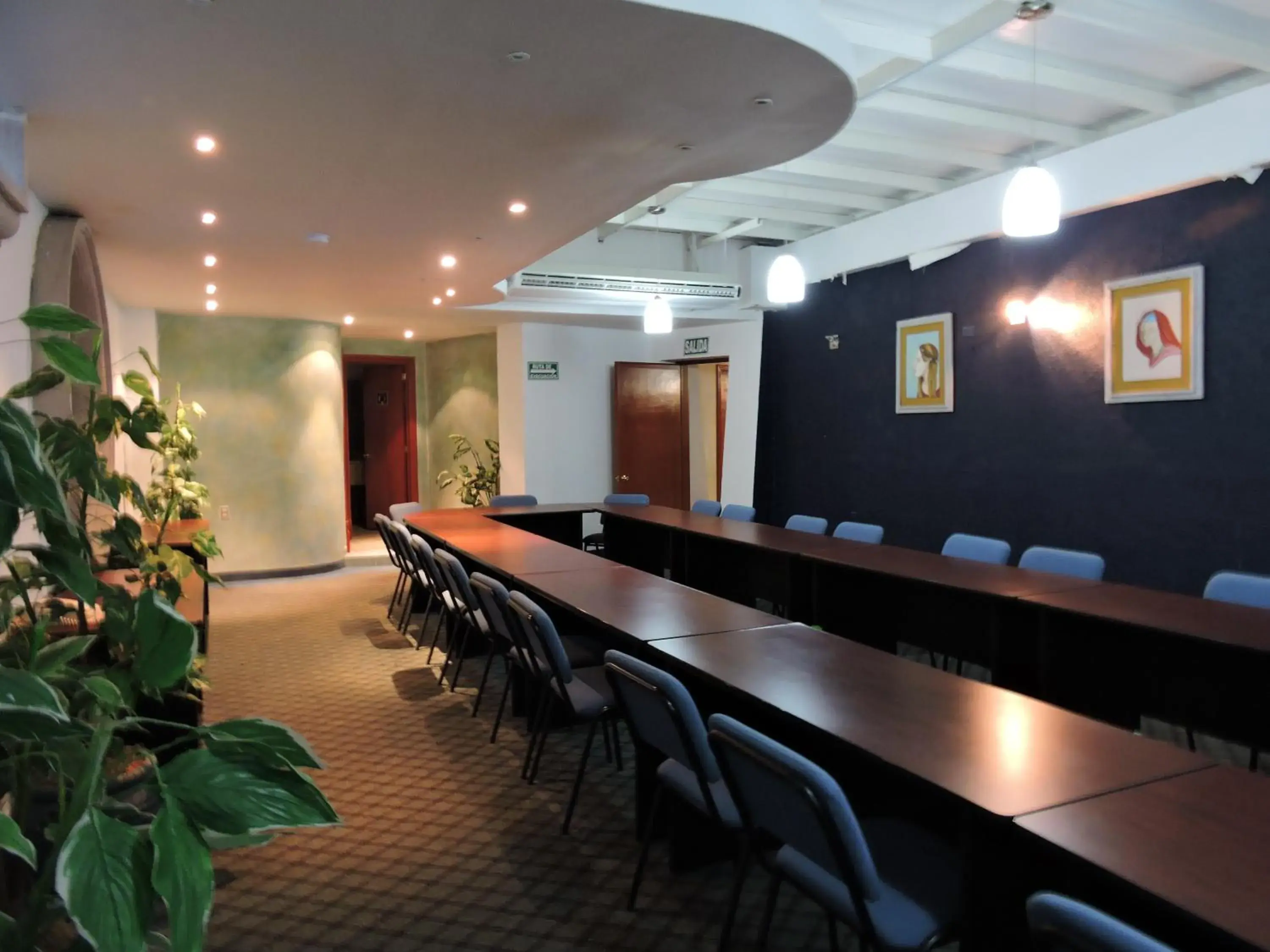 Business facilities in Hotel Quinta Cesar