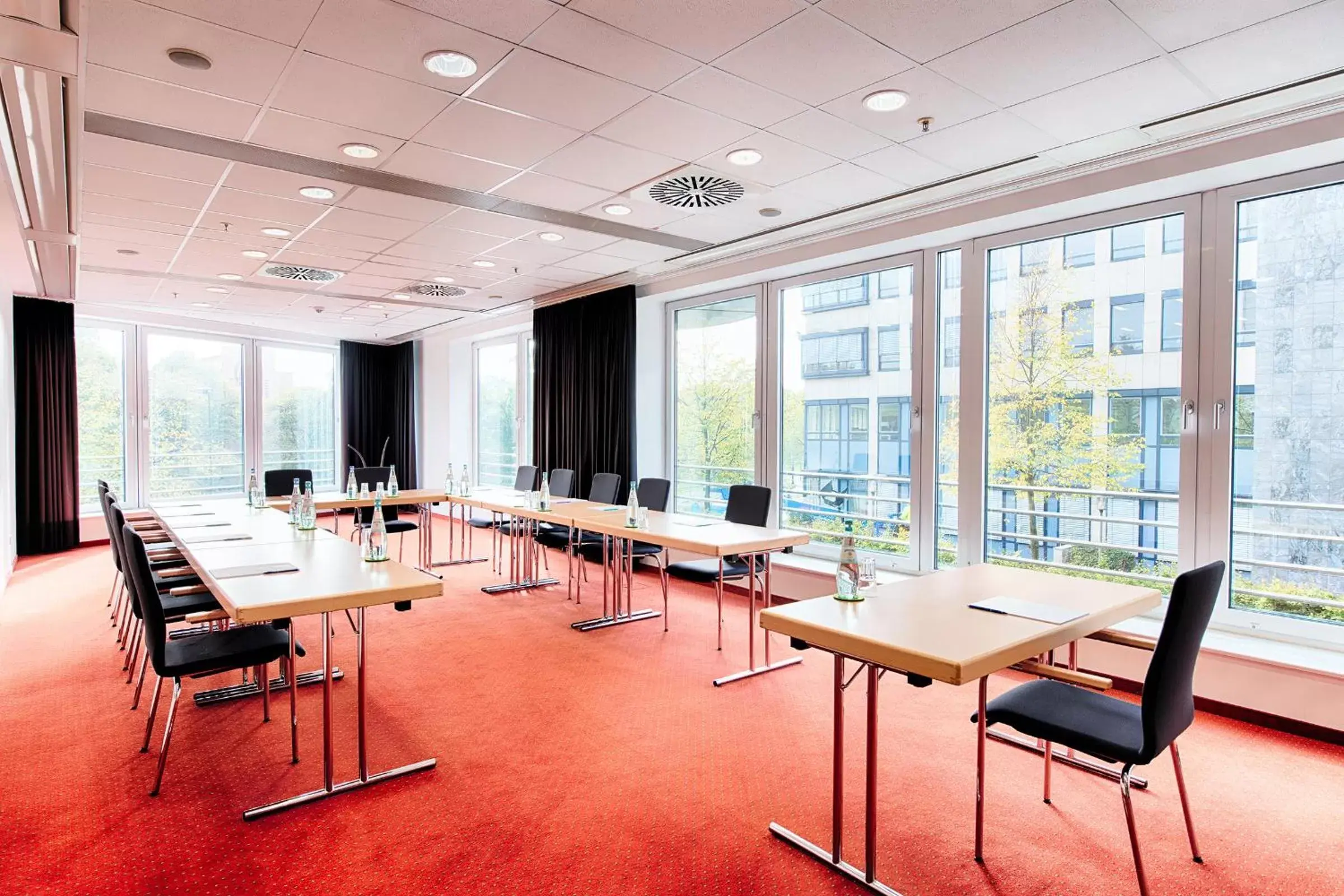 Meeting/conference room in voco Dusseldorf Seestern, an IHG Hotel