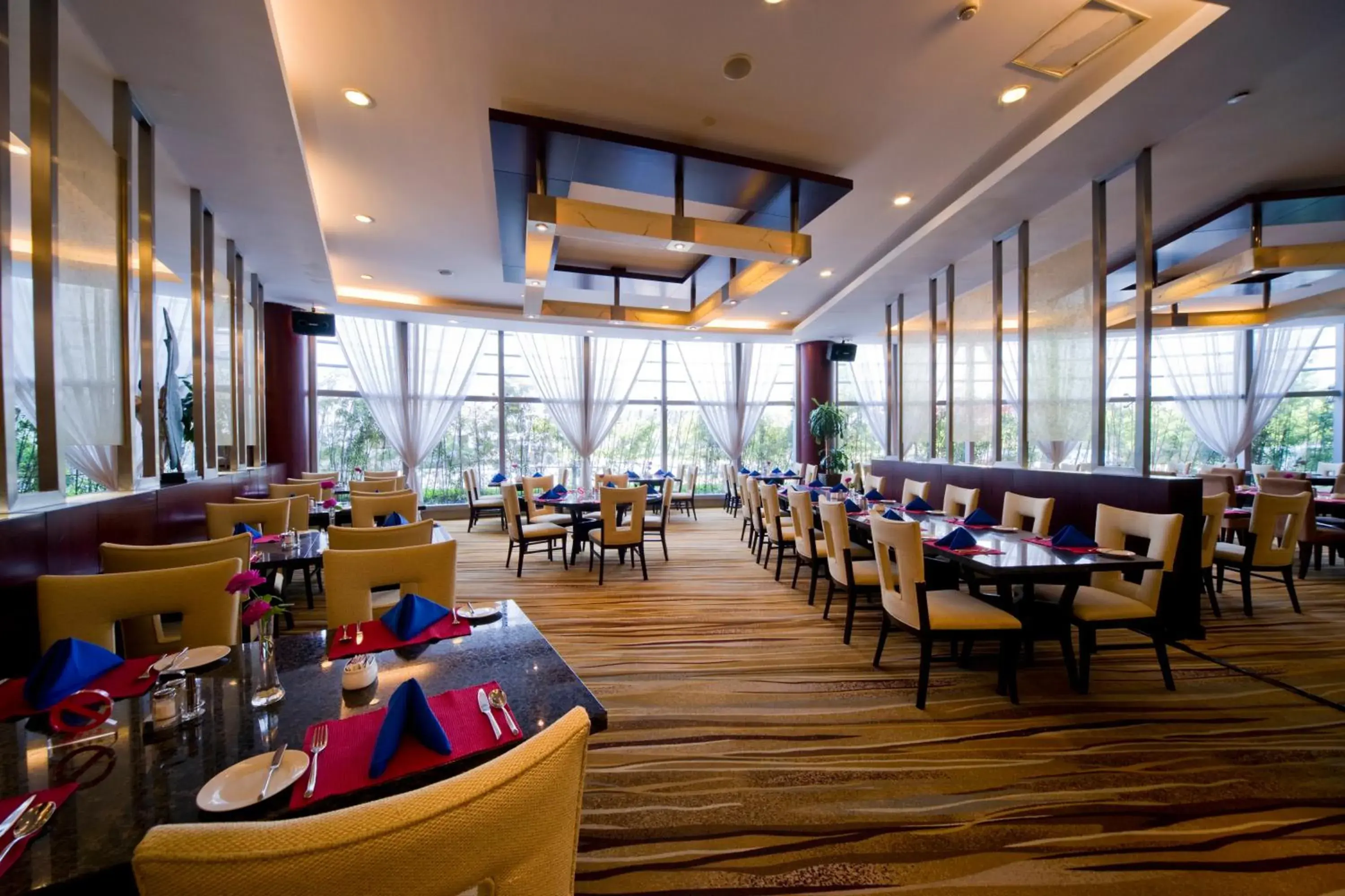 Restaurant/Places to Eat in Ramada Plaza Sino-Bay Shanghai