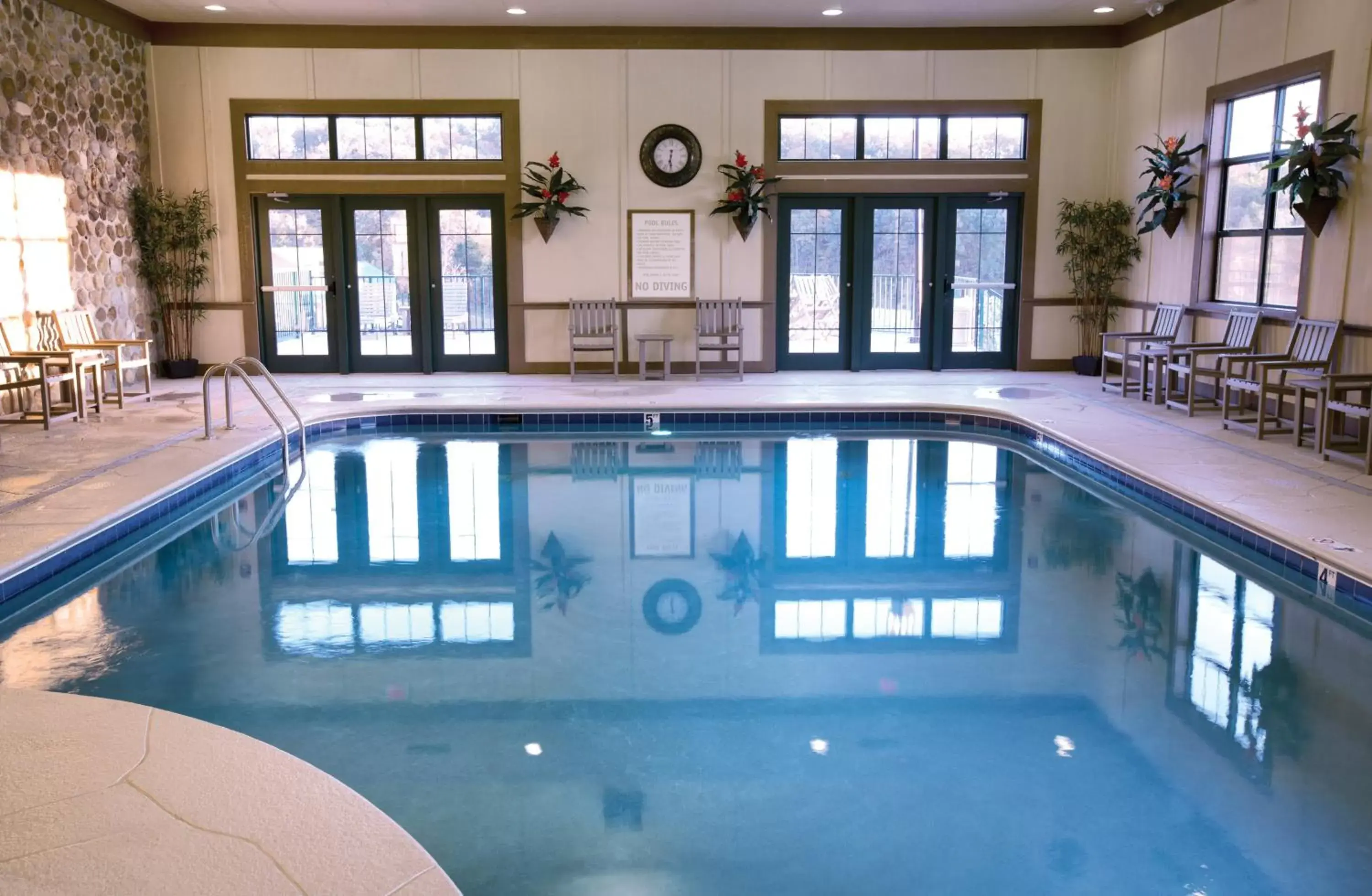 Swimming Pool in Club Wyndham Smoky Mountains