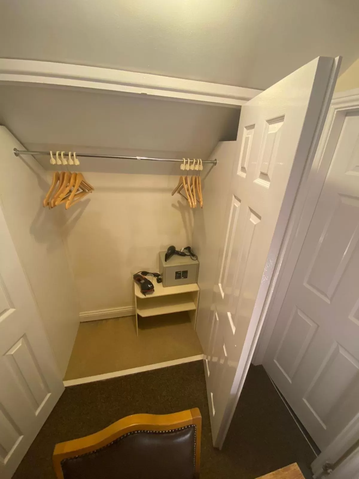 Bedroom in The Redwell Inn