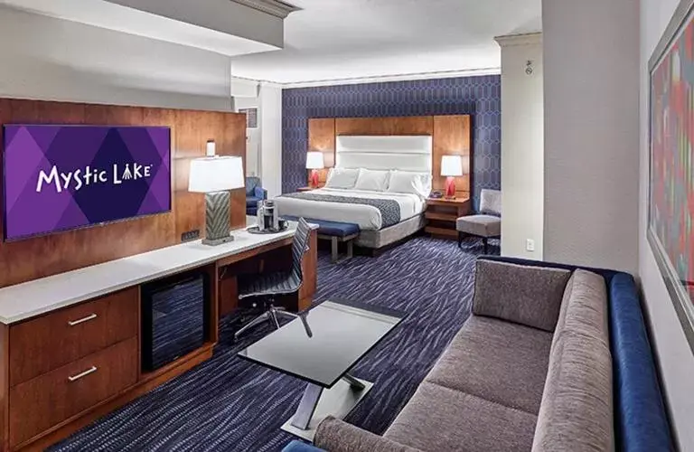 Bed in Mystic Lake Casino Hotel