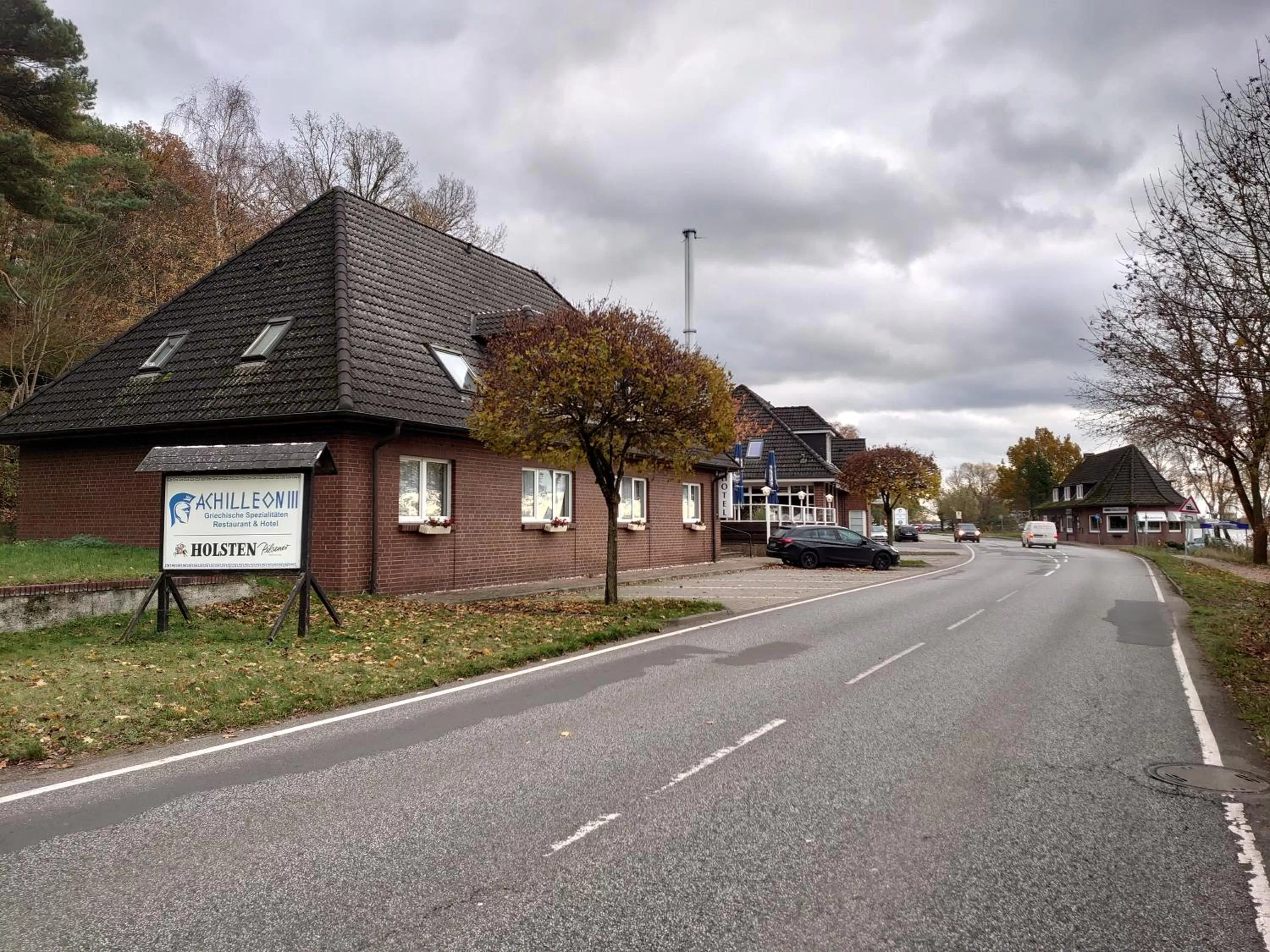 Property building in Achilleon III