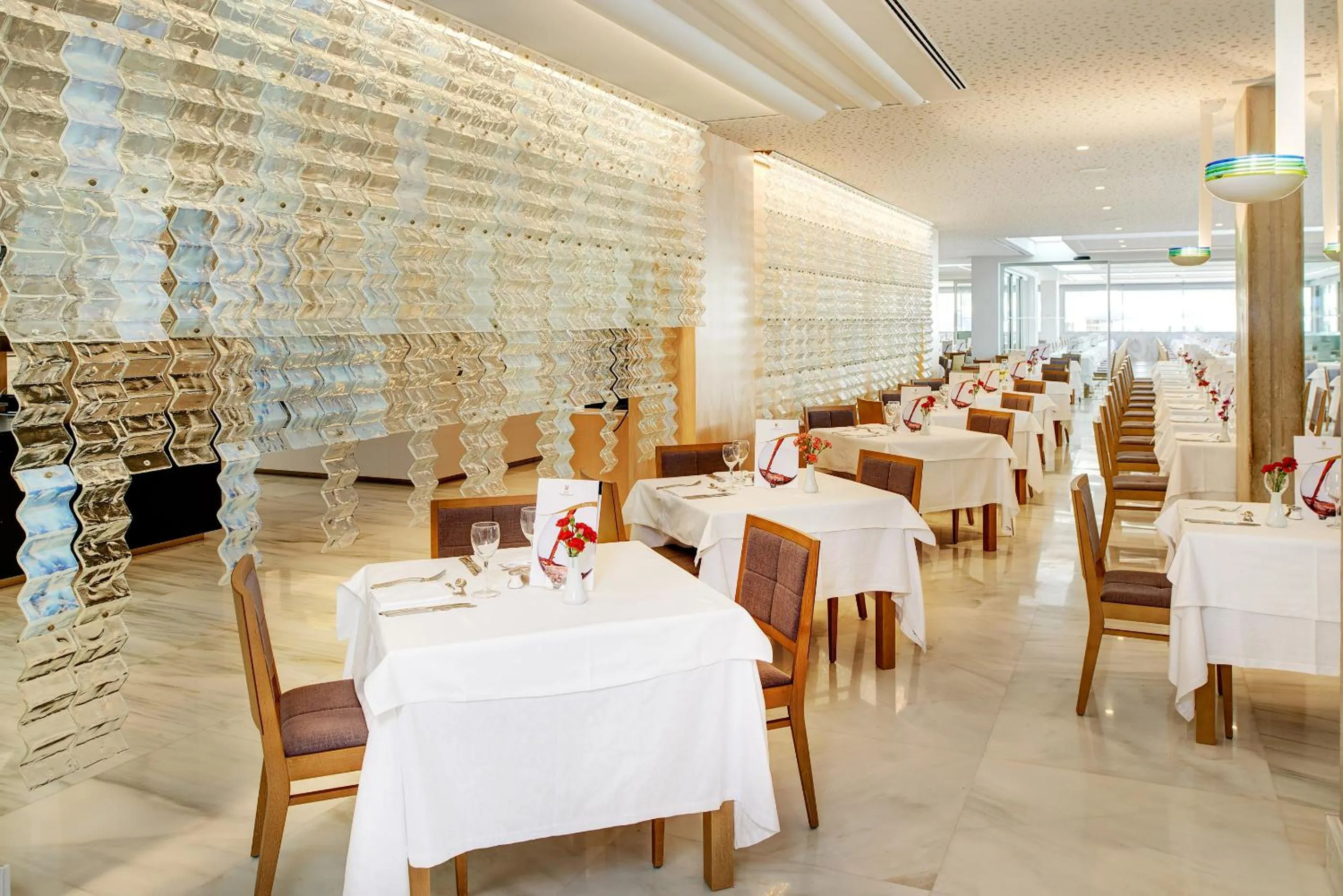 Restaurant/places to eat in Hipotels Mediterraneo Hotel - Adults Only