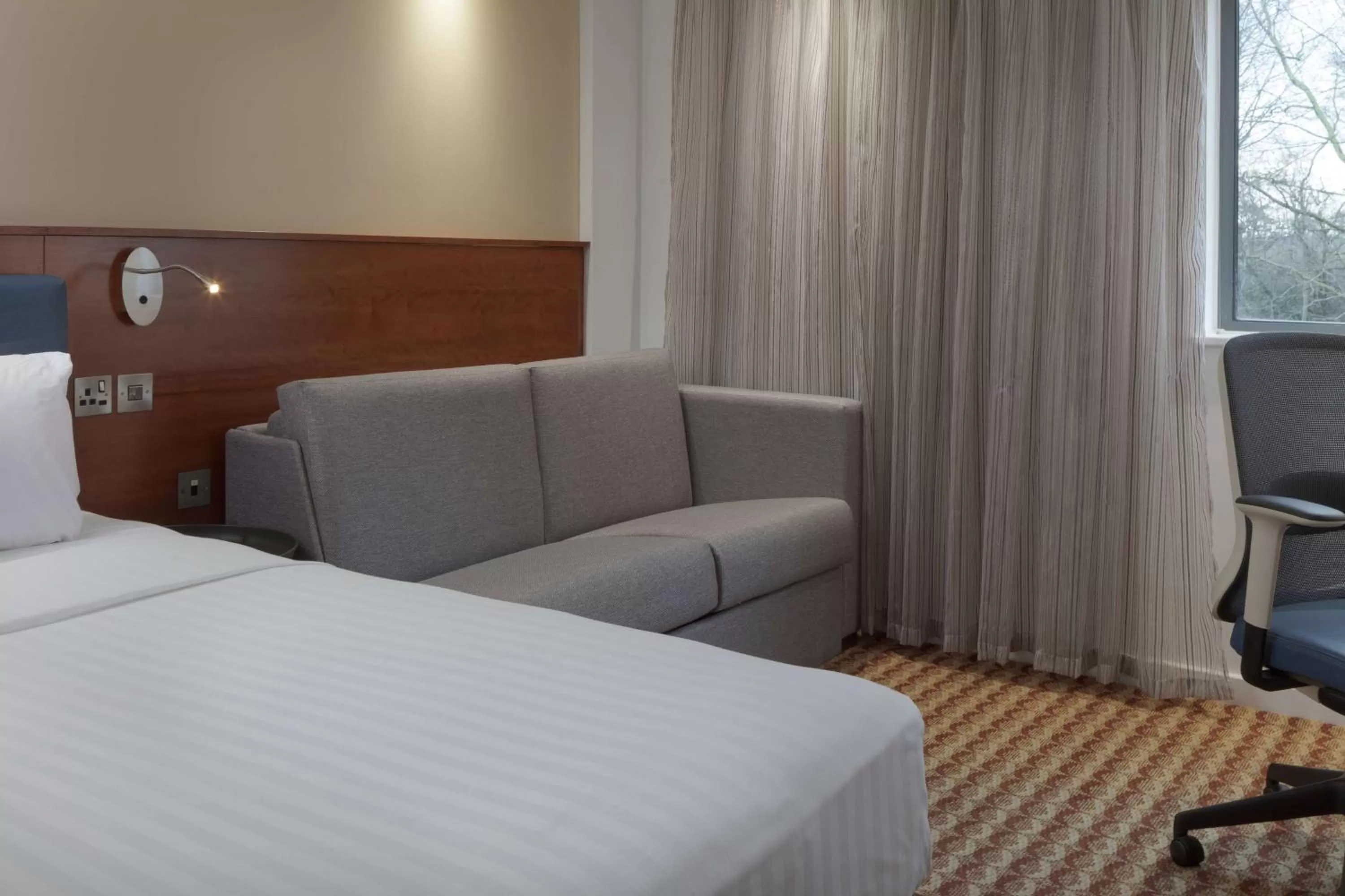 Bed in Hampton by Hilton Corby