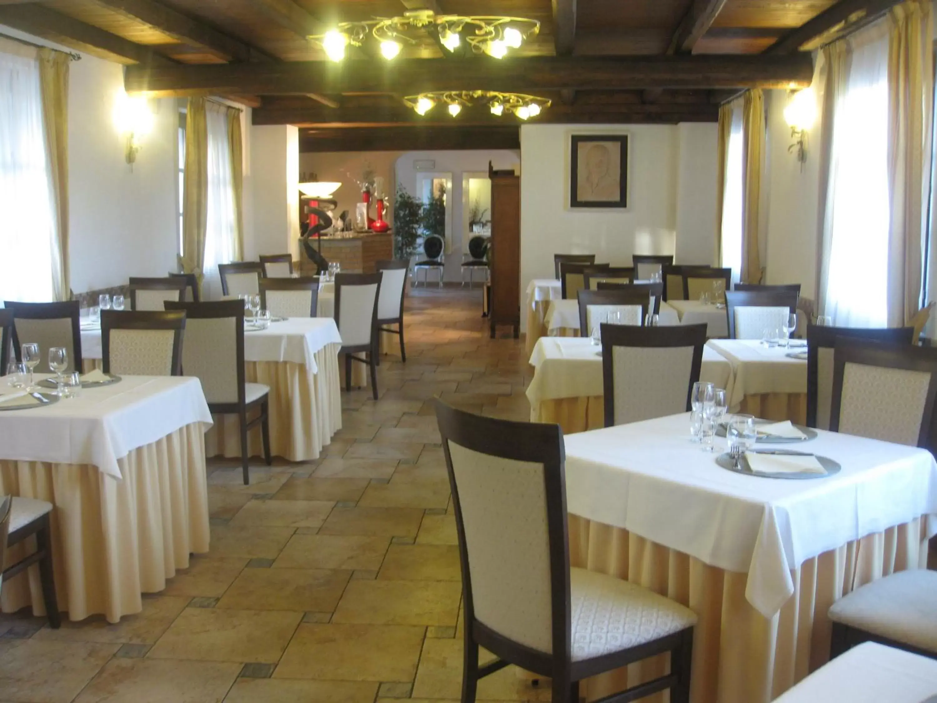 Restaurant/Places to Eat in Albergo Giardino