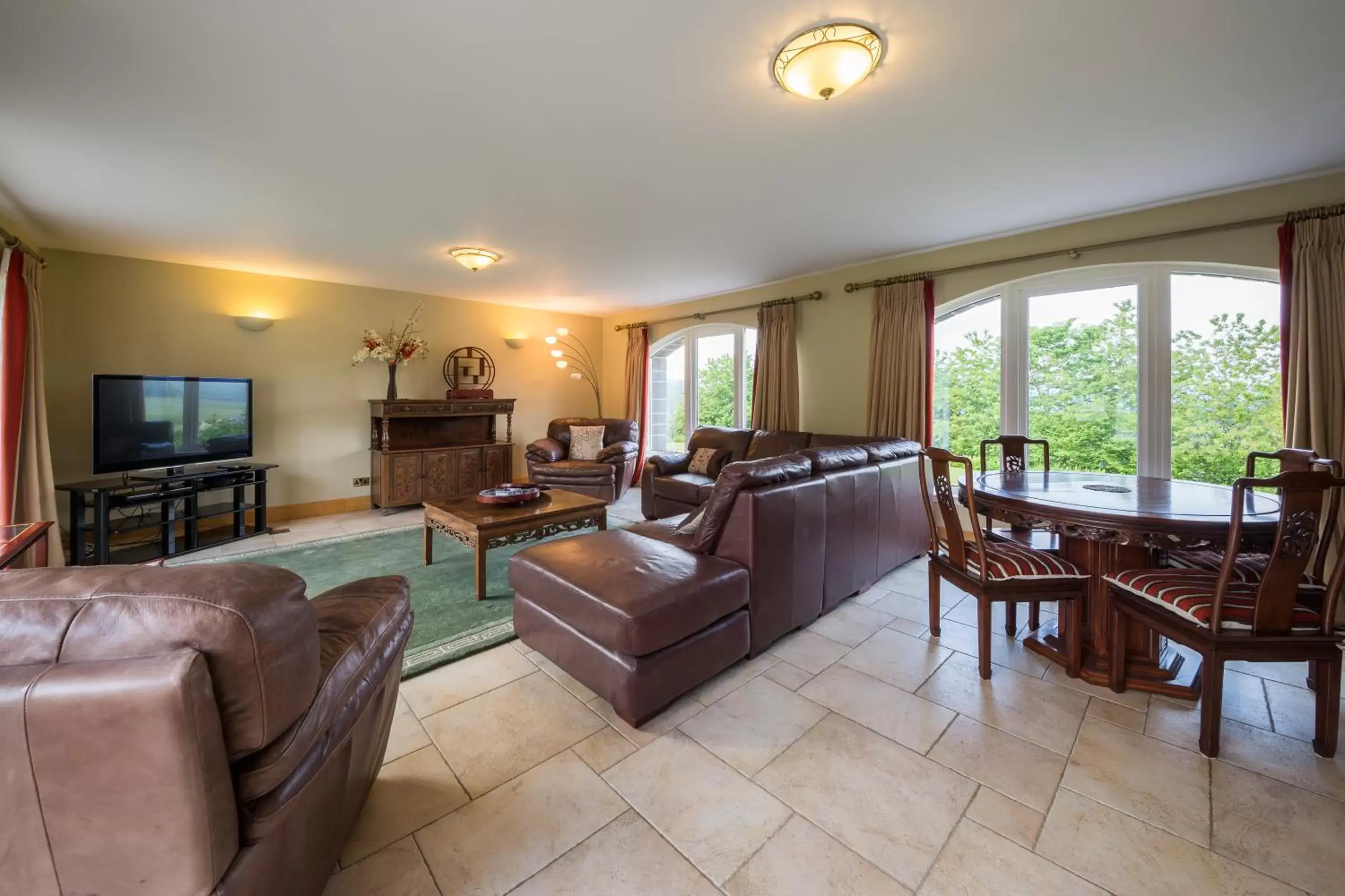 Communal lounge/ TV room, Seating Area in Errichel House and Cottages