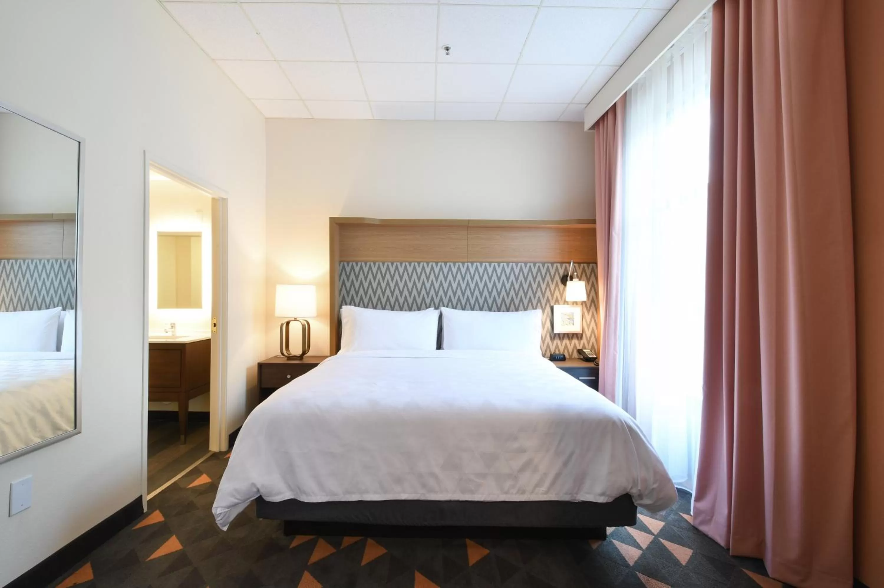 Photo of the whole room, Bed in Holiday Inn Fredericksburg - Conference Center by IHG