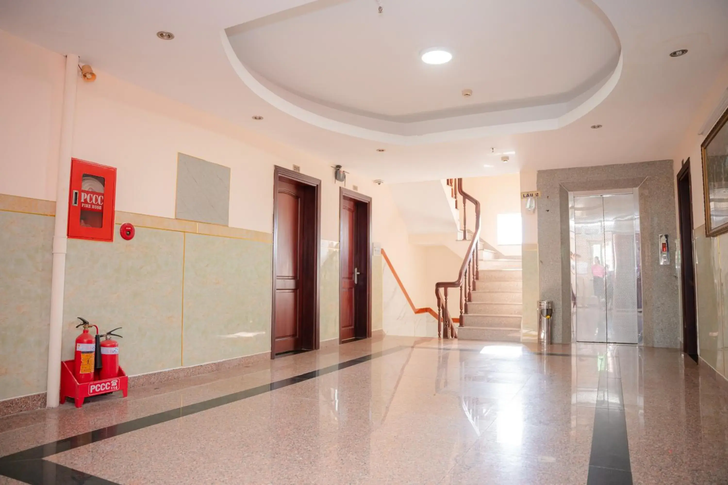 elevator, Bathroom in Duc Minh Hotel