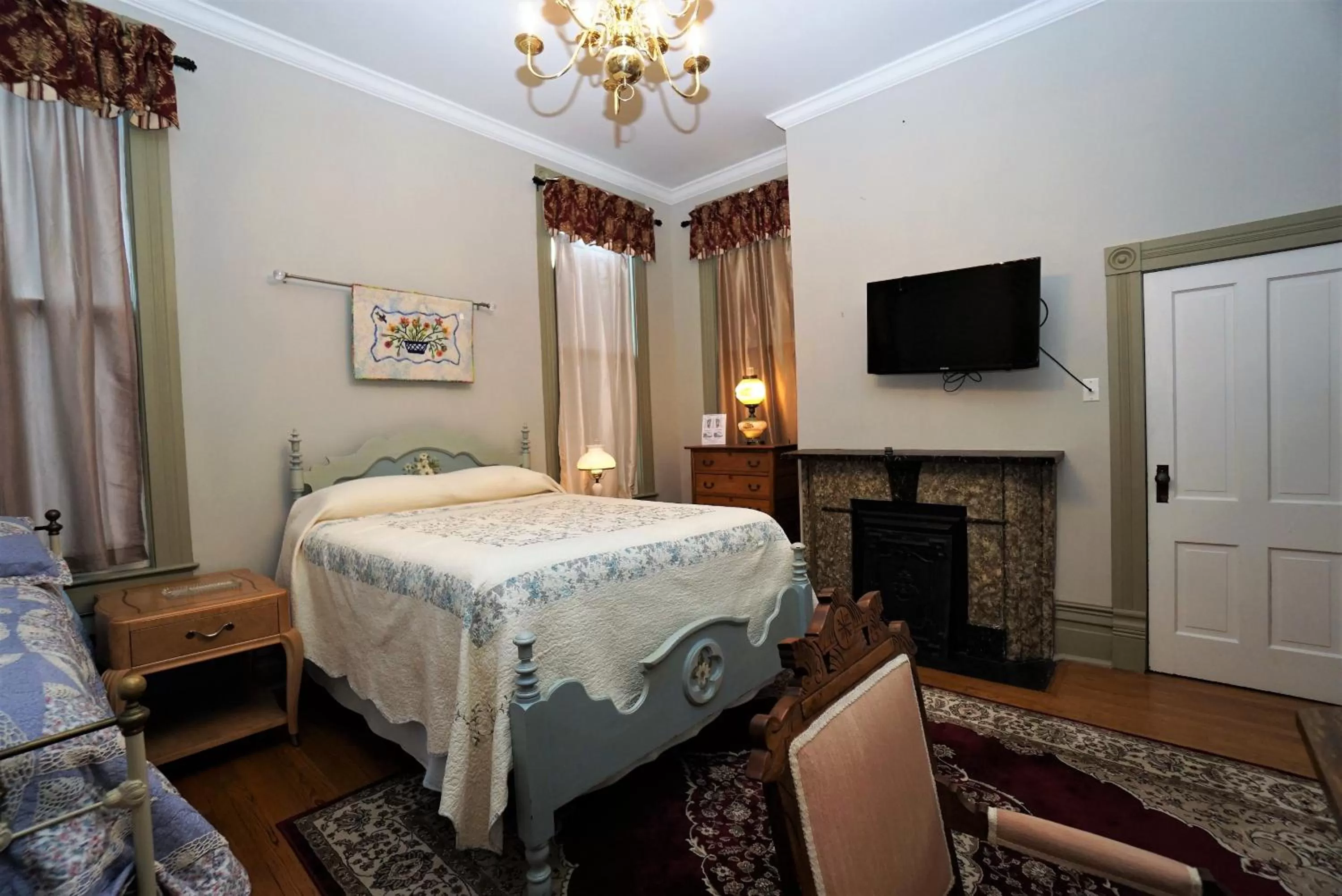 Bed in Paducah 1895 Washington Hotel