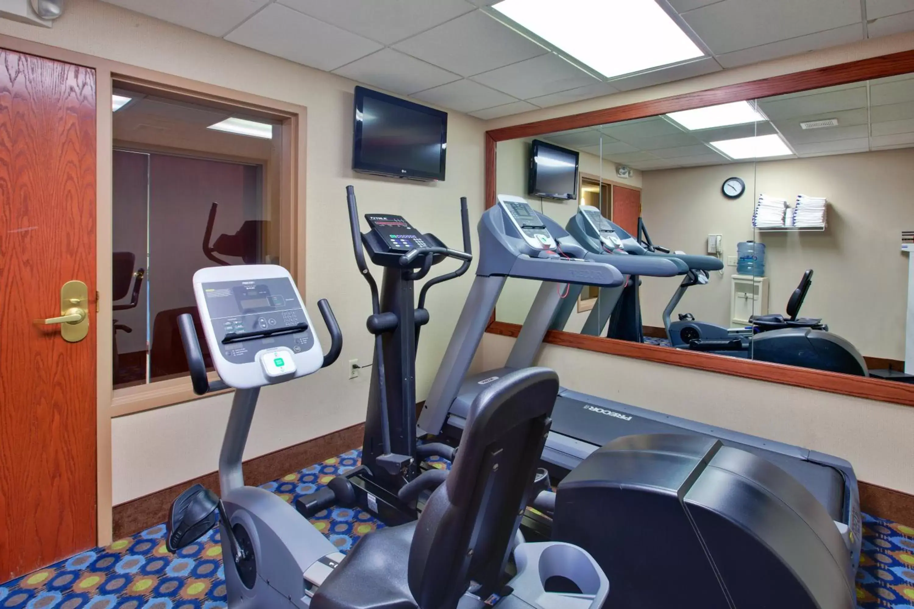 Spa and wellness centre/facilities, Fitness Center/Facilities in Holiday Inn Express Sault Ste Marie, an IHG Hotel