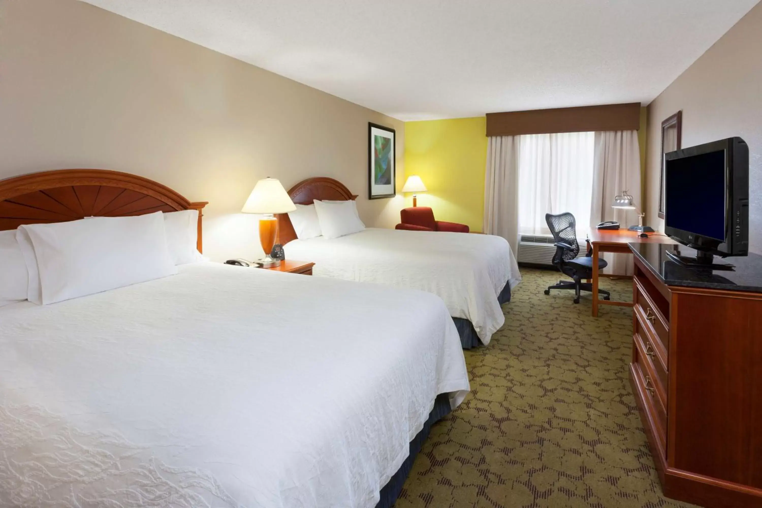Bedroom, Bed in Hilton Garden Inn Gainesville