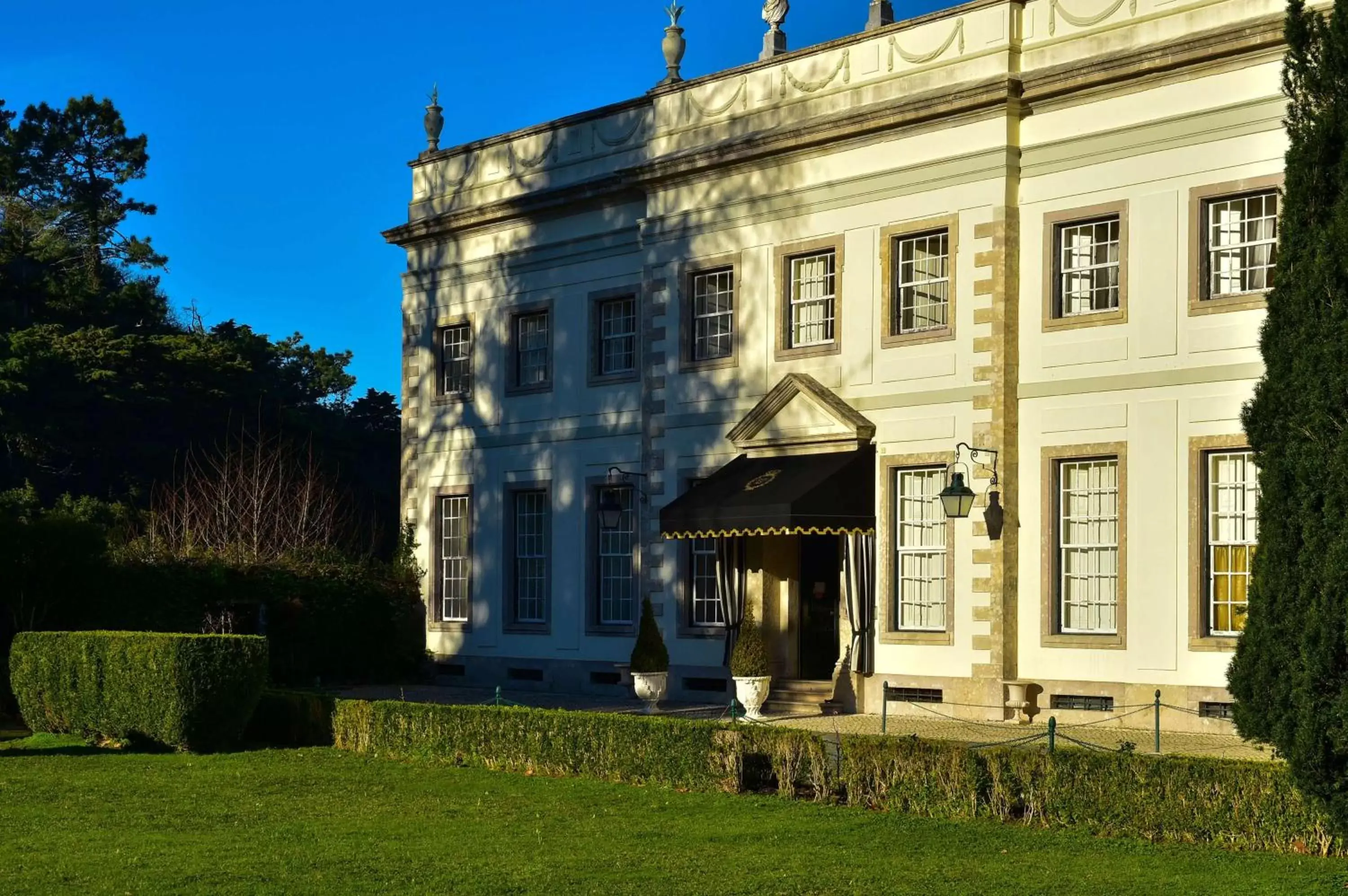 Property Building in Tivoli Palácio de Seteais Sintra Hotel - The Leading Hotels of the World