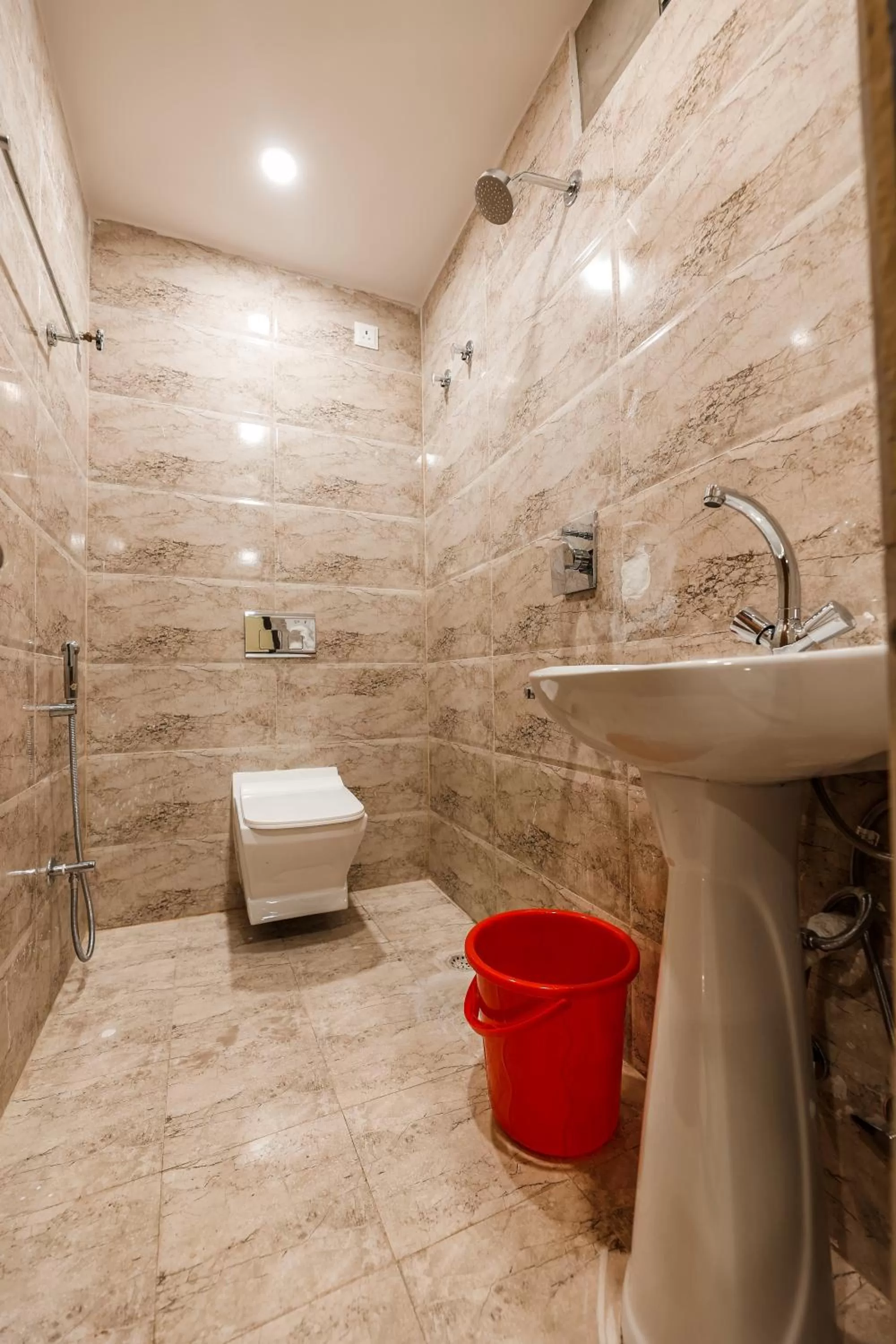 Toilet in Hotel Holiday Express