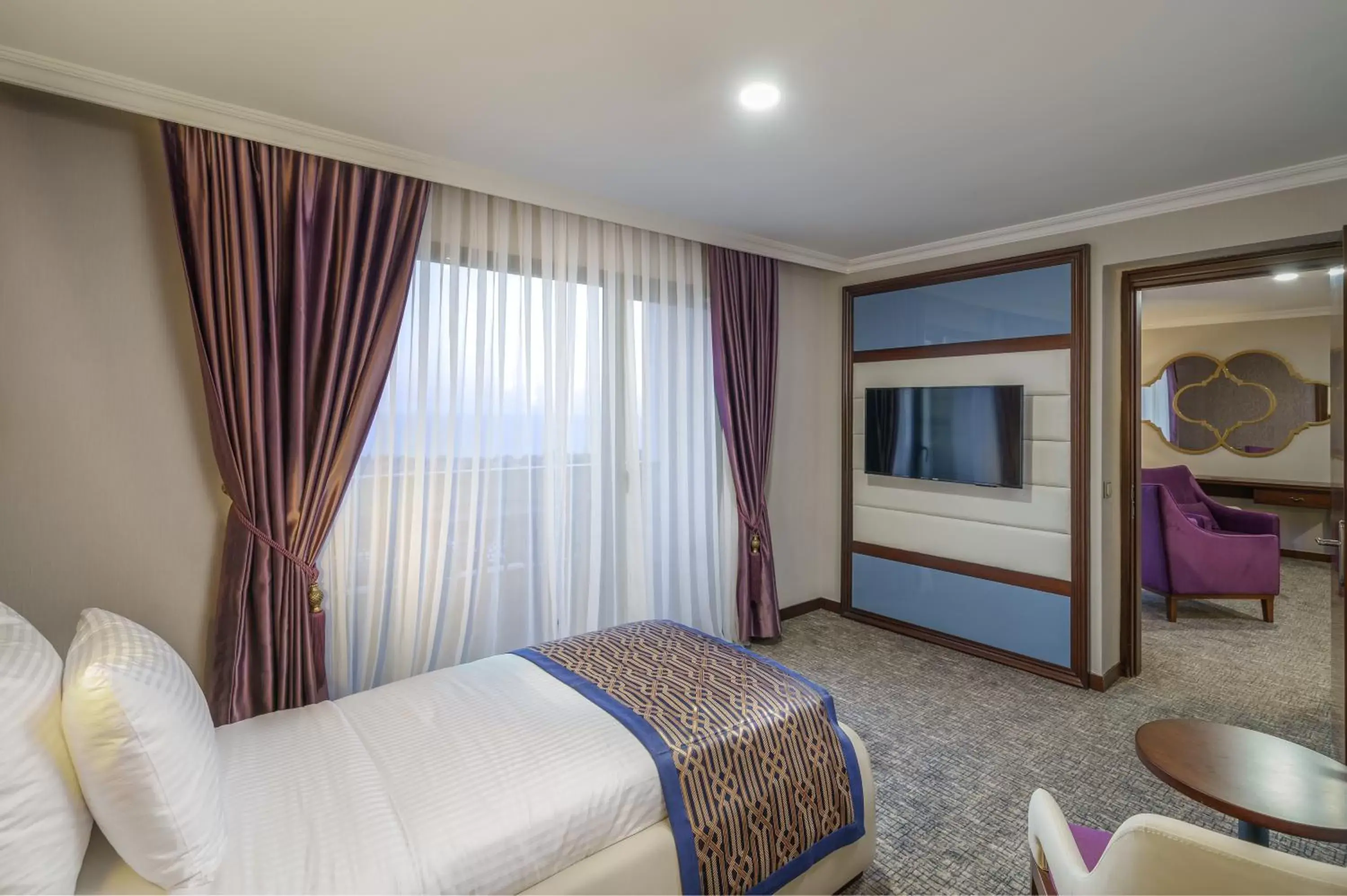 Bedroom, Bed in Ramada Plaza by Wyndham Silivri