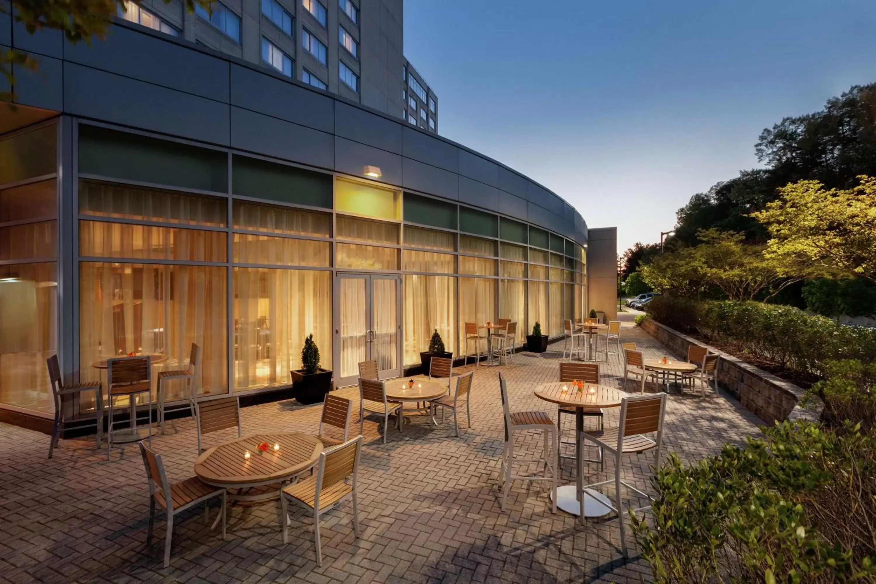 Inner courtyard view in Hilton Baltimore BWI Airport