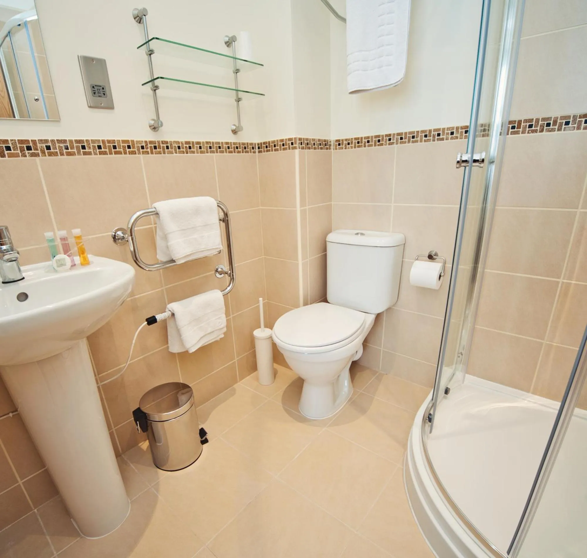 Shower in The Burlington Hotel