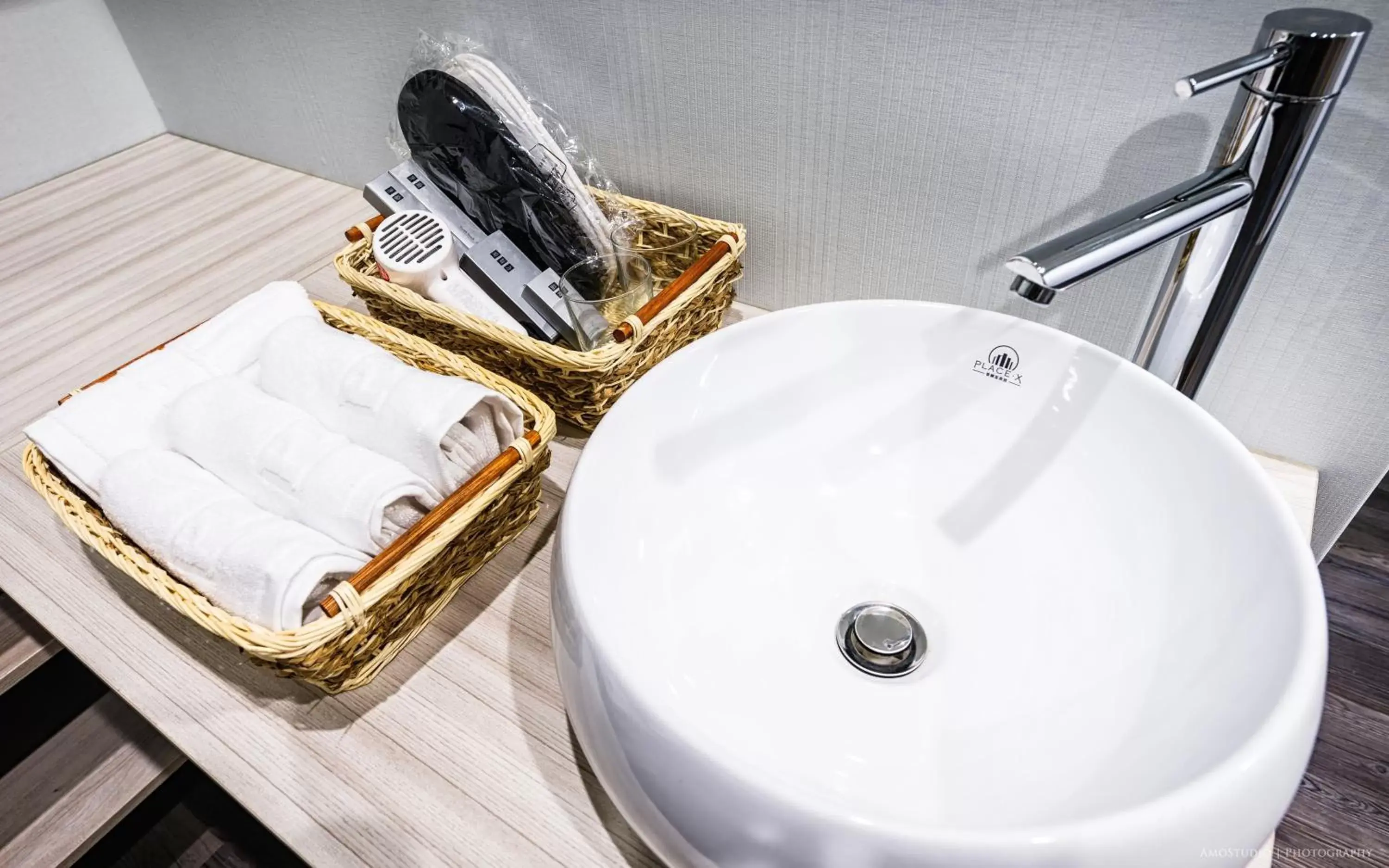 Economy Triple Room - No Window in Place‧X Hotel Economy Triple Room - No Window in Place‧X Hotel