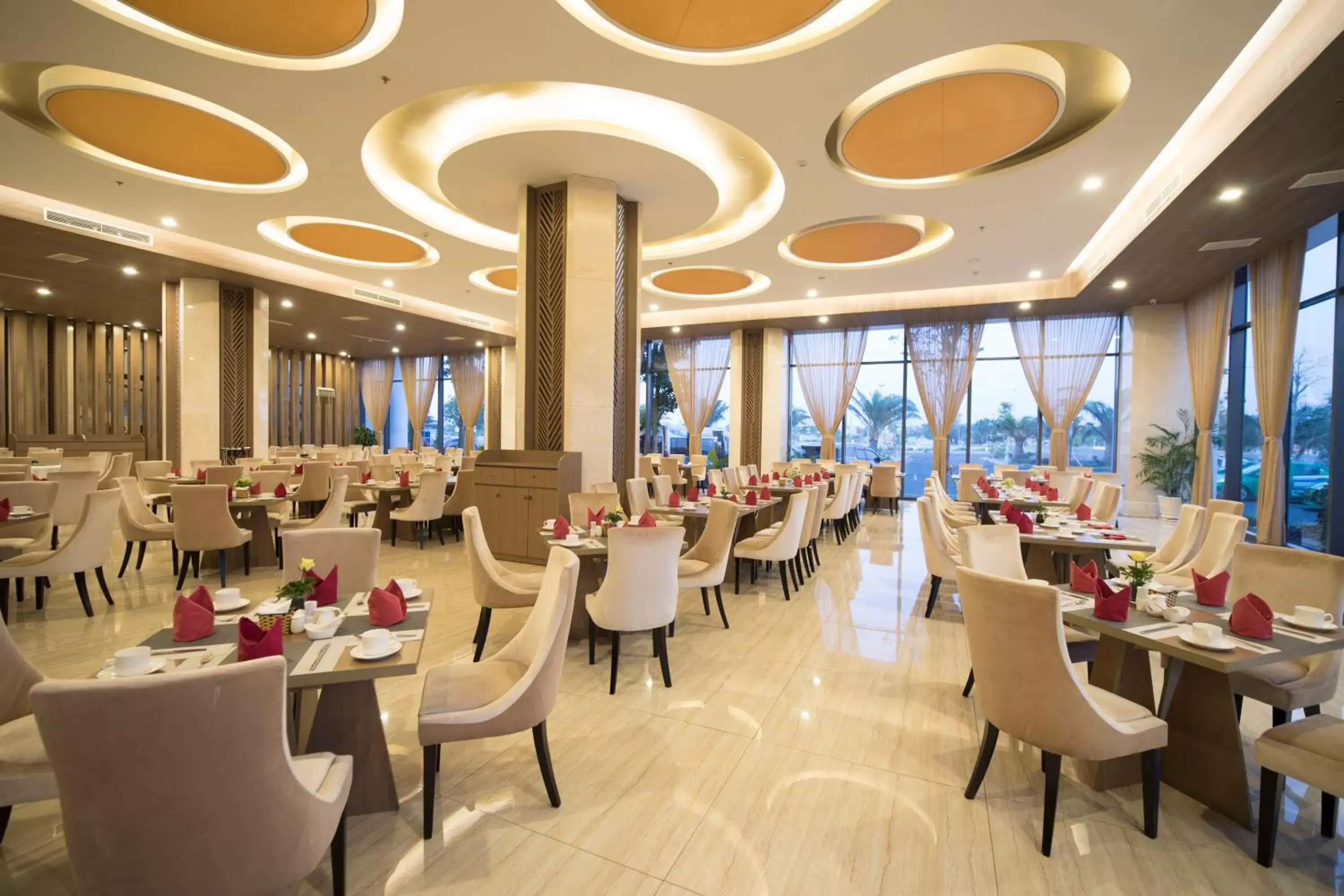 Breakfast, Restaurant/Places to Eat in Muong Thanh Luxury Ca Mau Hotel
