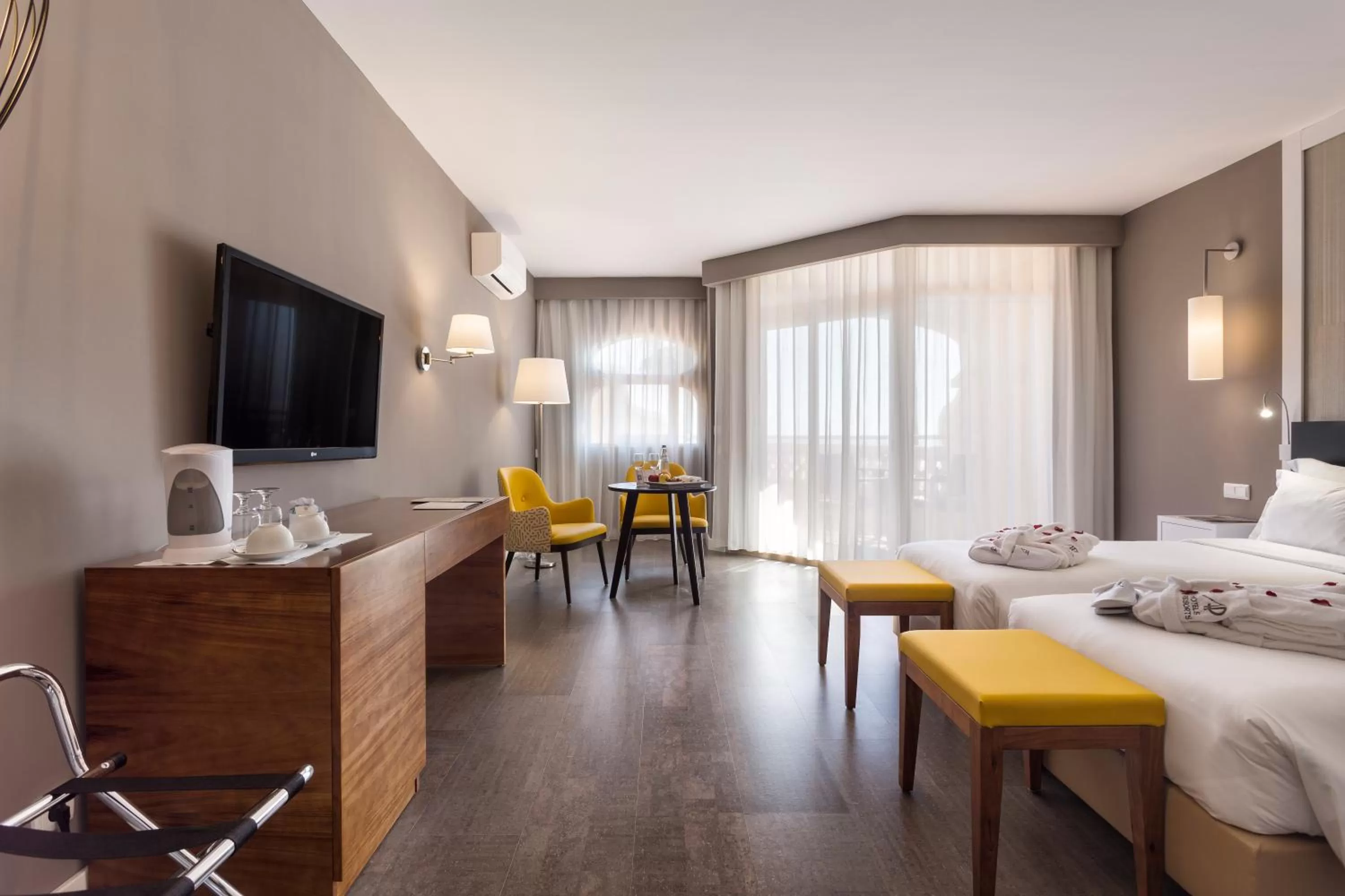 Bedroom, Bed in AP Oriental Beach - Adults Friendly