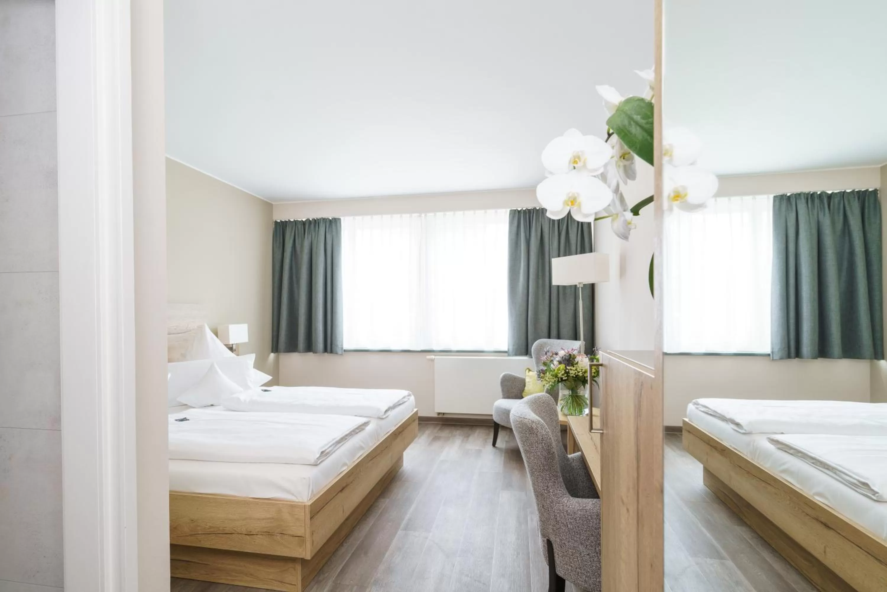 Bed in Hotel Forsthaus Grüna Betreibergesellschaft mbH