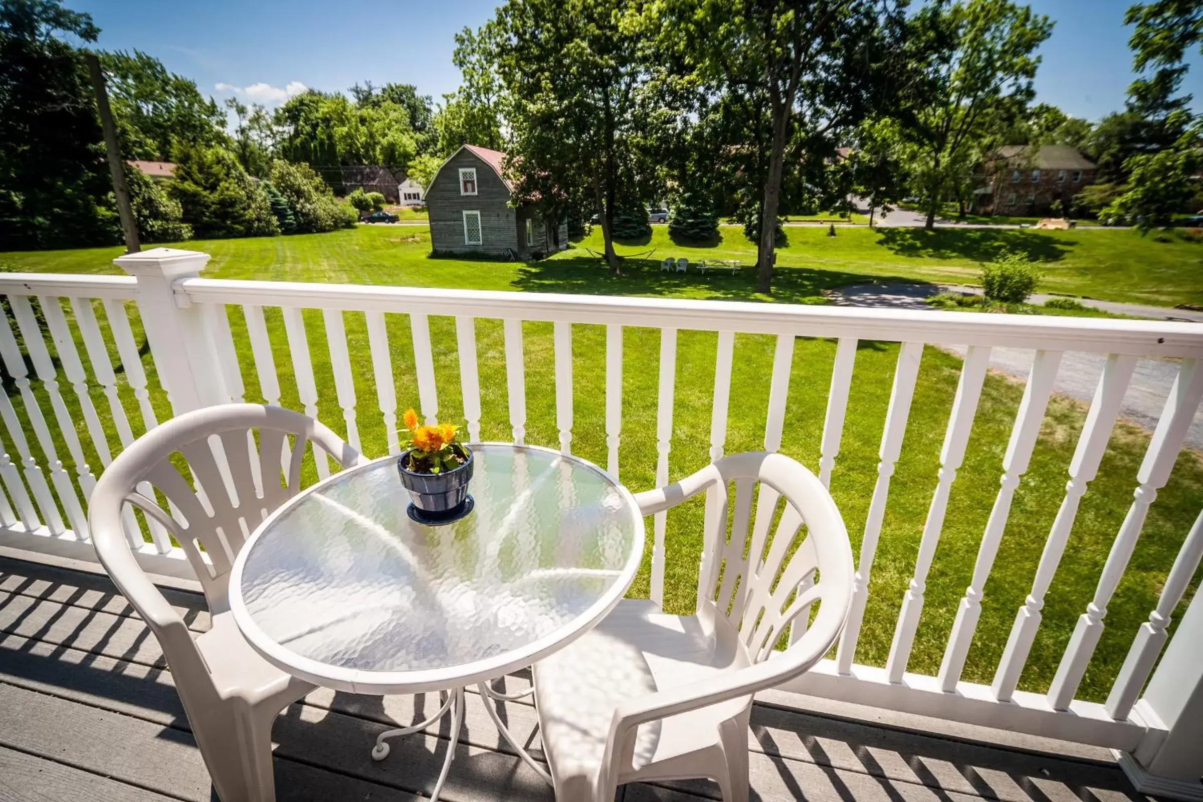 Balcony/Terrace in Friendly City Inn B&B