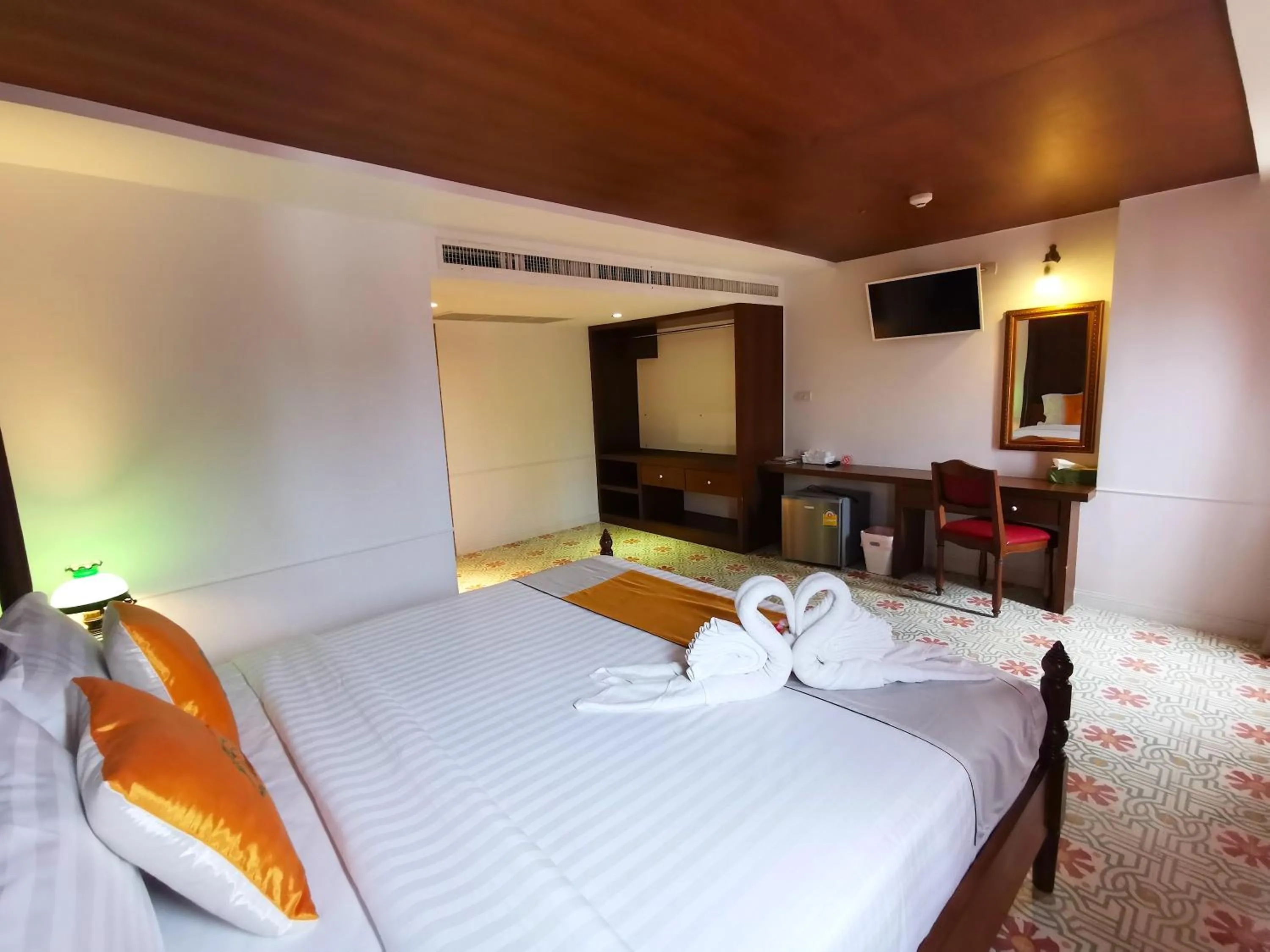 Bedroom, Bed in Lertnimit Boutique Hotel