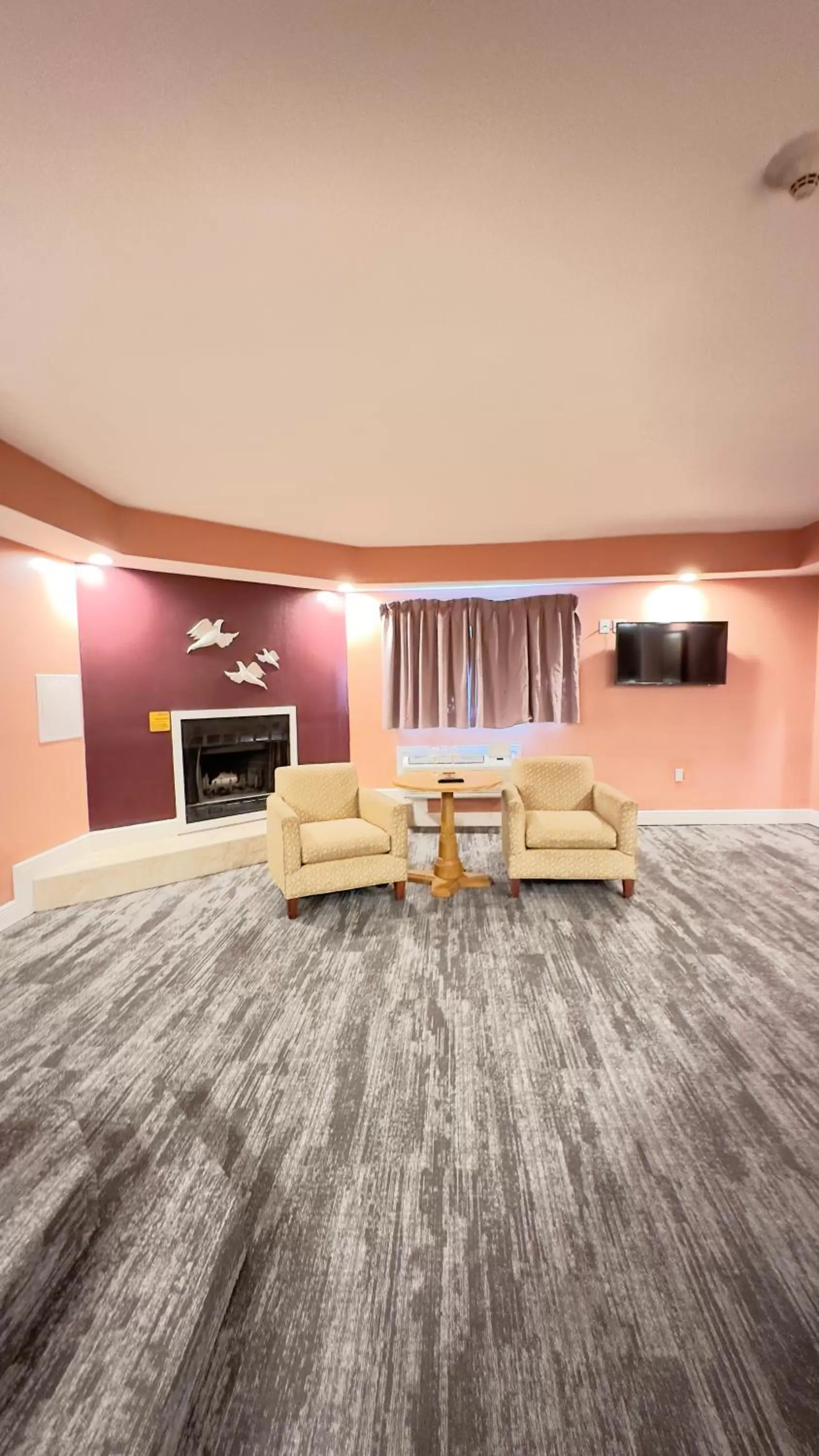 Seating area in Inn of the Dove - Romantic Luxury Suites with Jacuzzi & Seasonal Fireplace at Harrisburg-Hershey-Philadelphia, PA