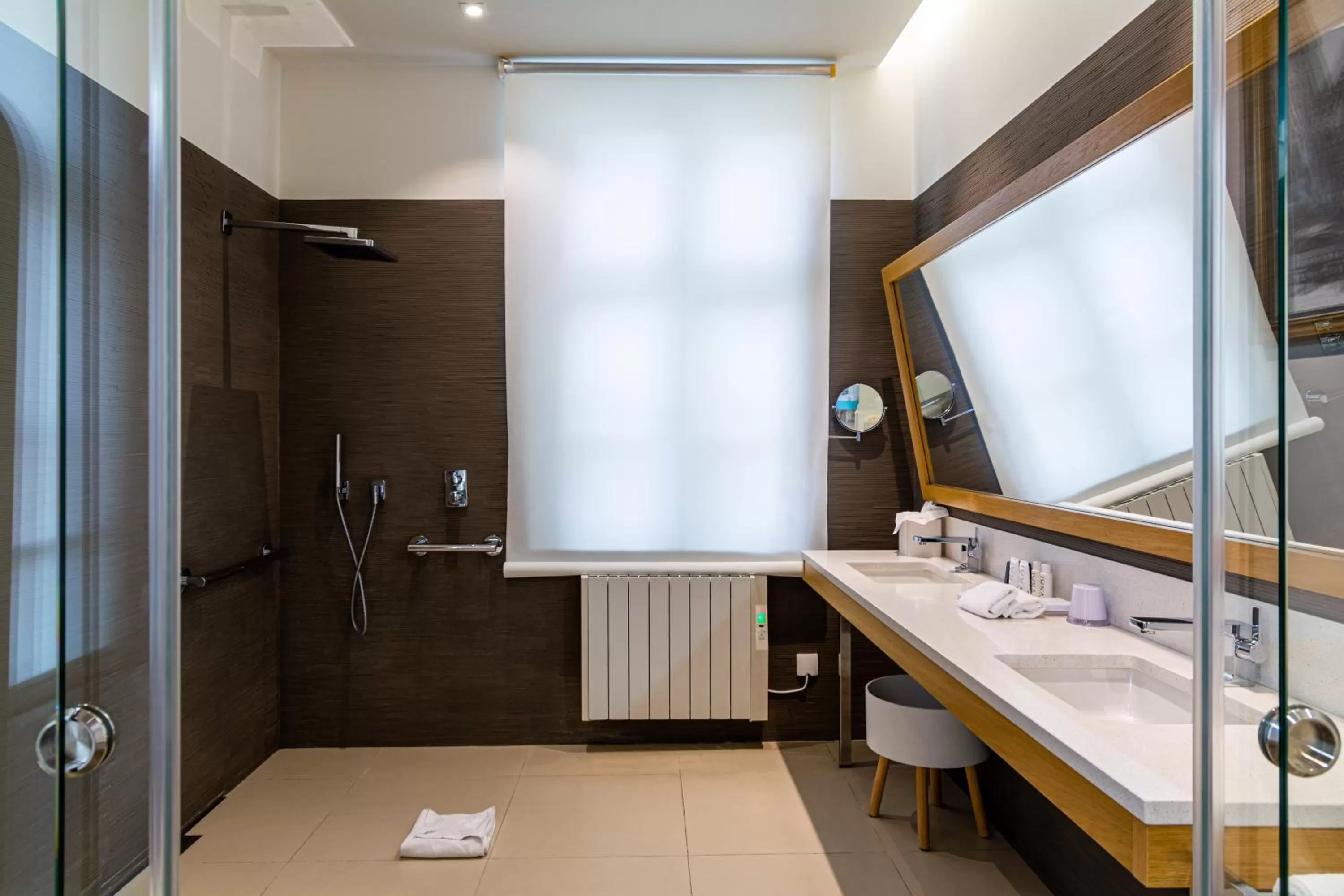 Bathroom in Hôtel de Cavoye