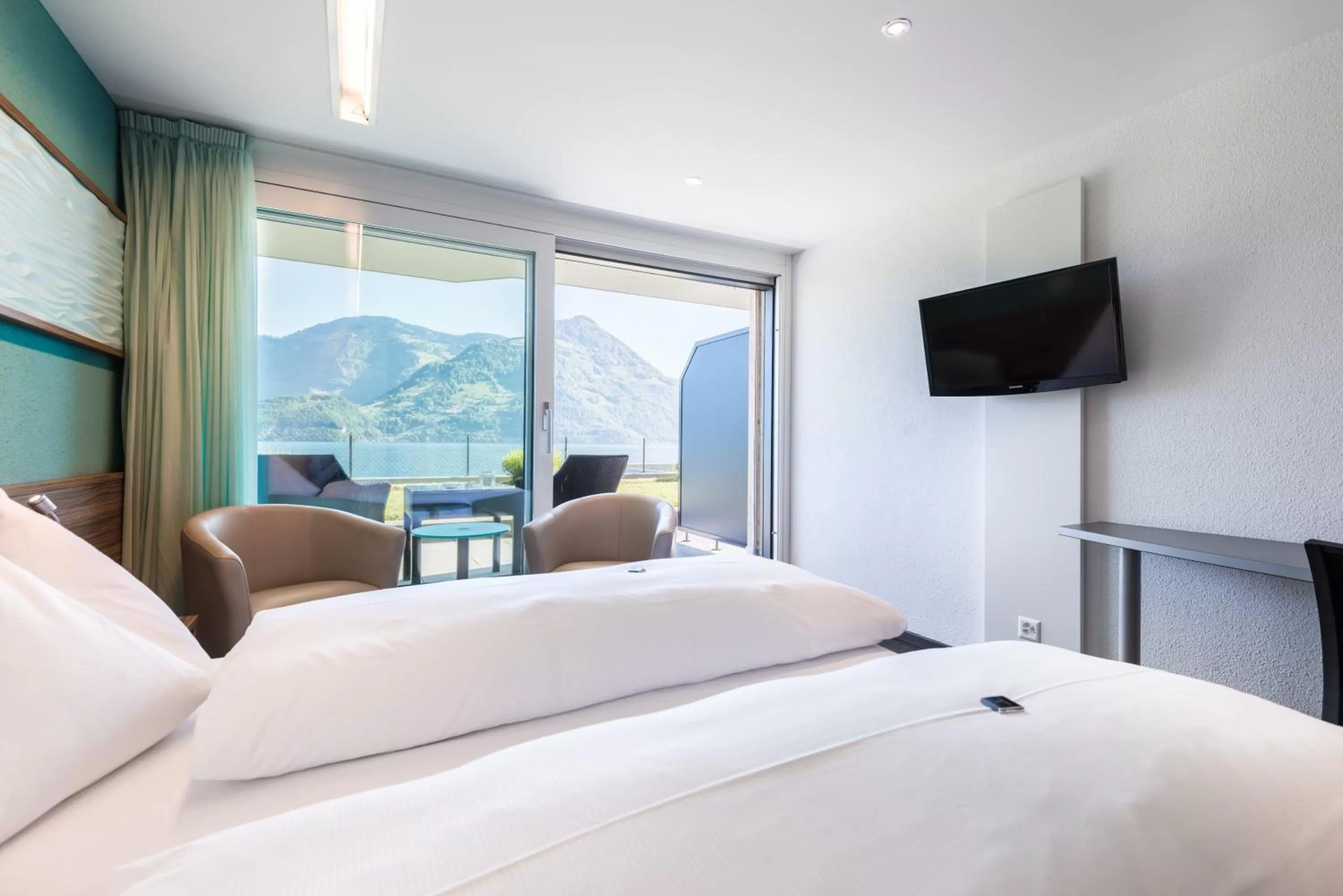 Bed in Hotel Nidwaldnerhof direkt am See