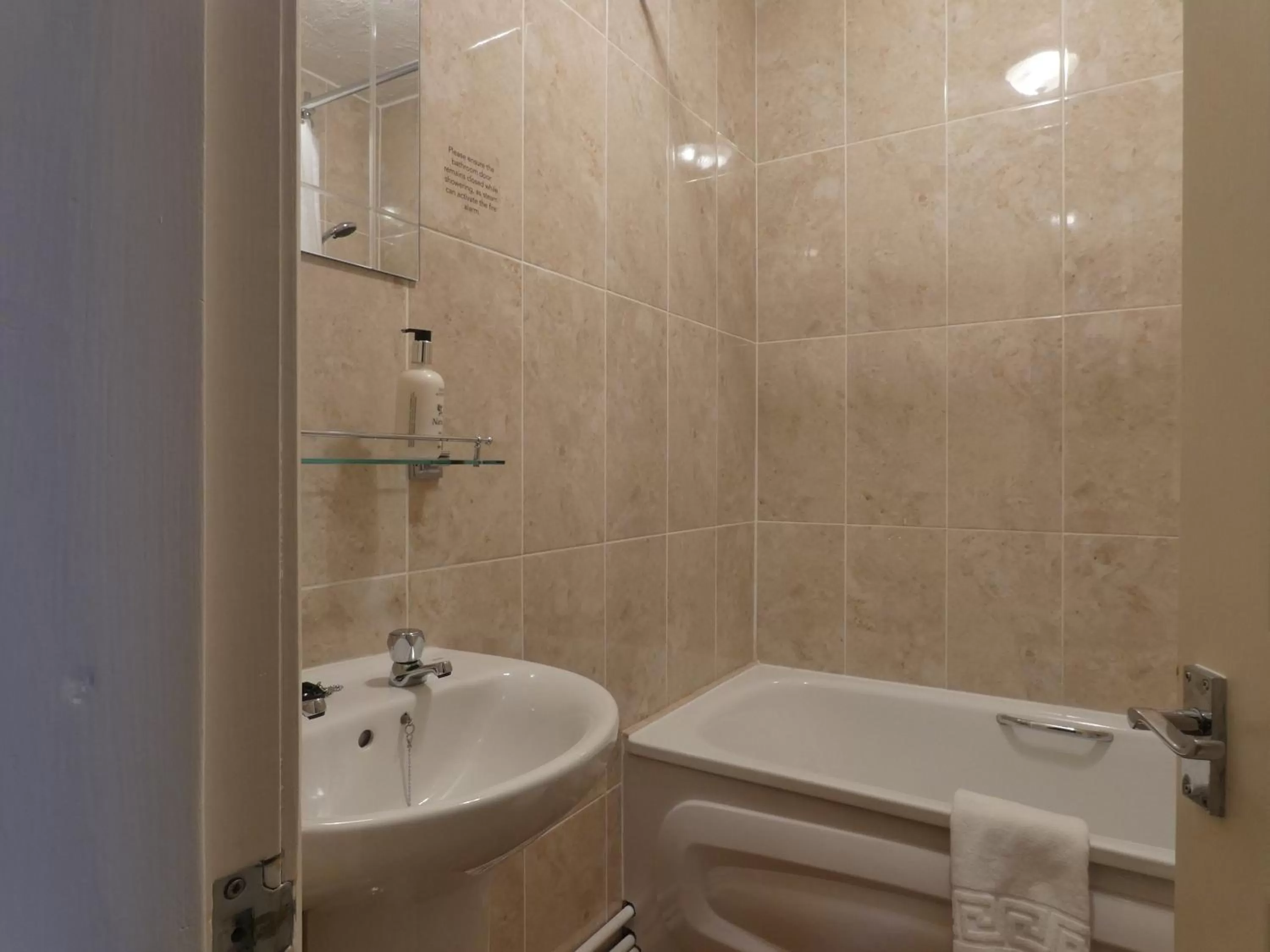 Bathroom in Marston Farm Hotel