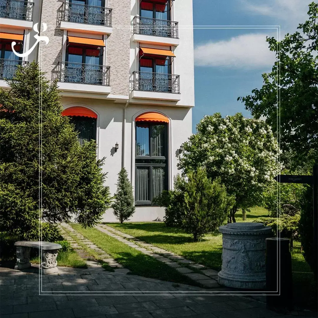 Property building in Hotel Garden Property building in Hotel Garden