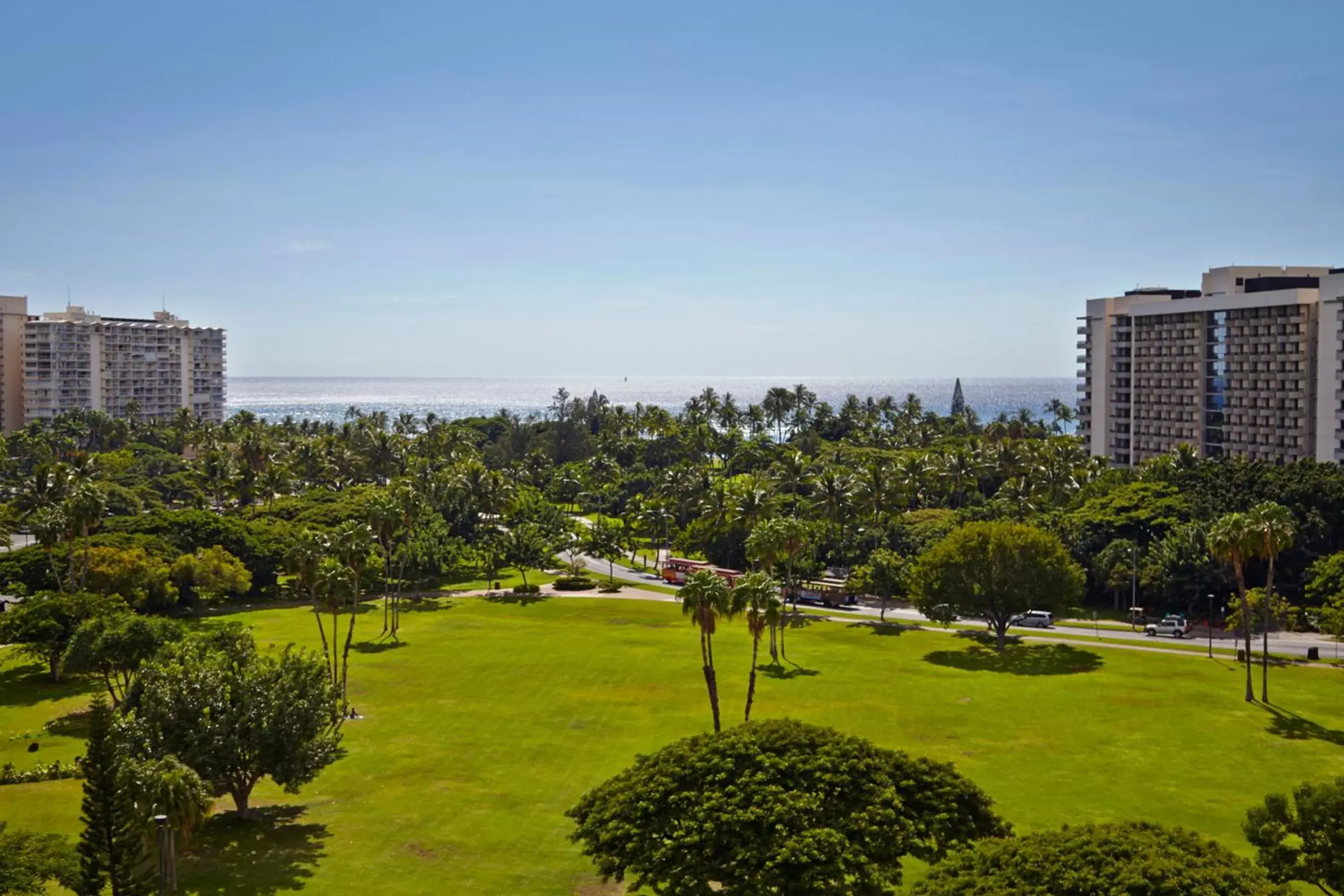 Facade/entrance in Luana Waikiki Hotel & Suites