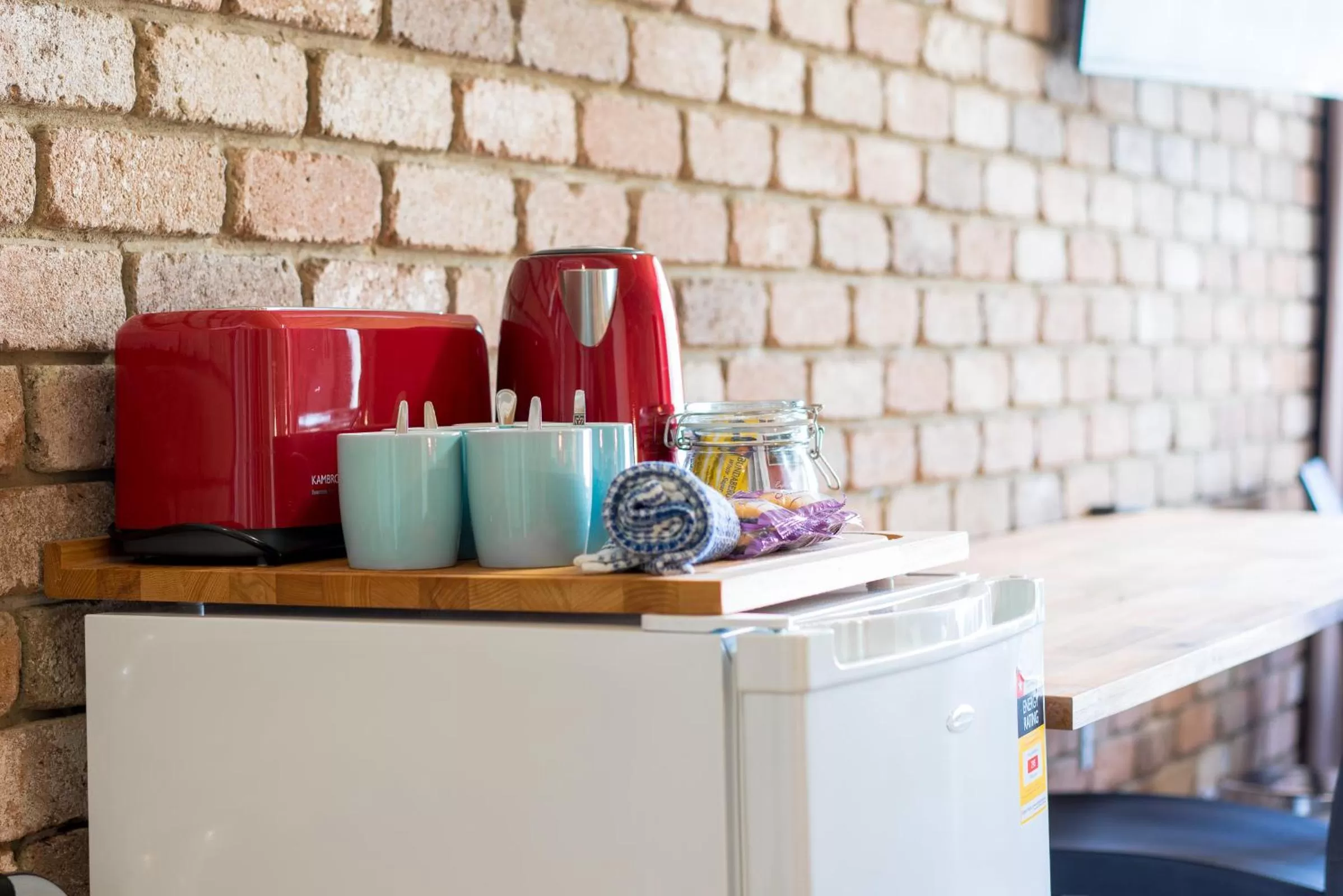 Coffee/tea facilities in Farnham Court Motel and Restaurant