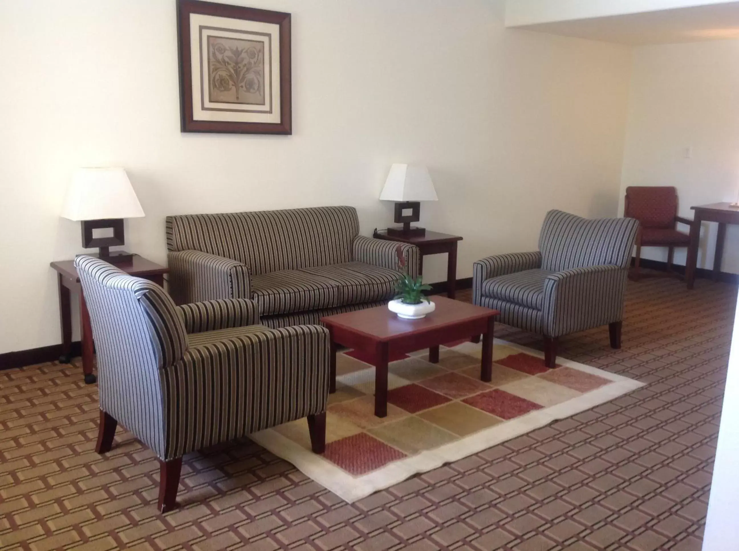 Food and drinks, Seating Area in America Inn & Suites