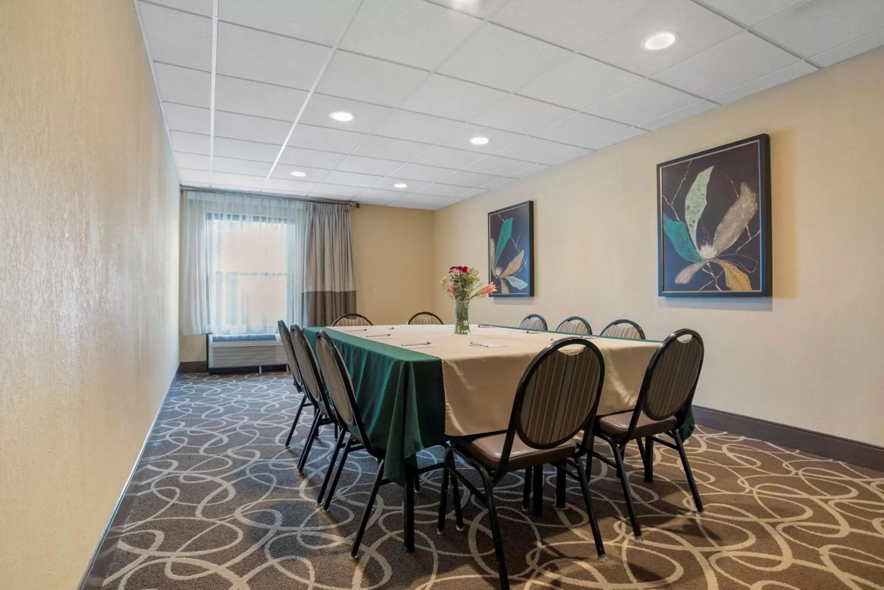 Meeting/conference room in Best Western Plus Tallahassee North Hotel