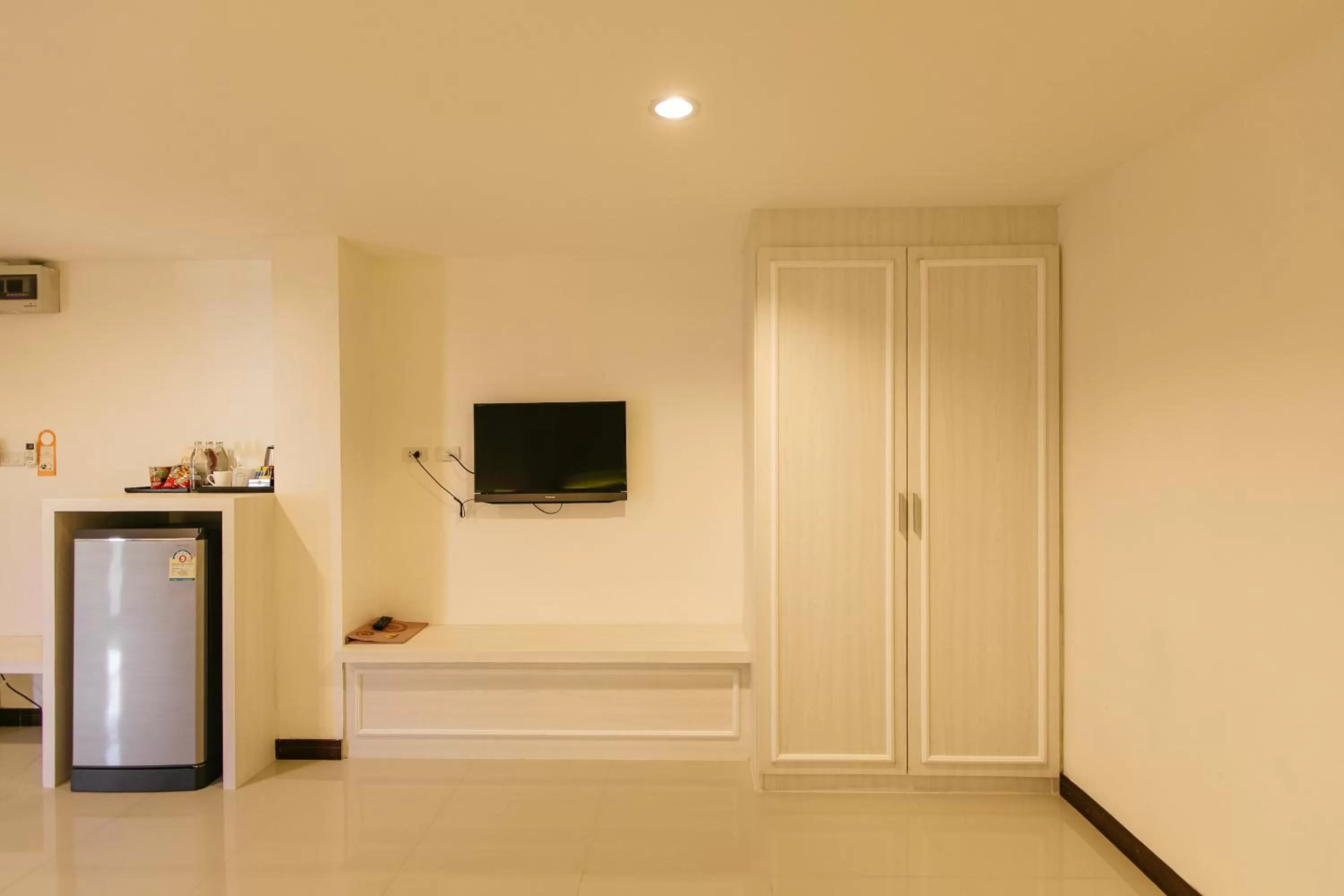 TV and multimedia in De Hug Hotel & Residence