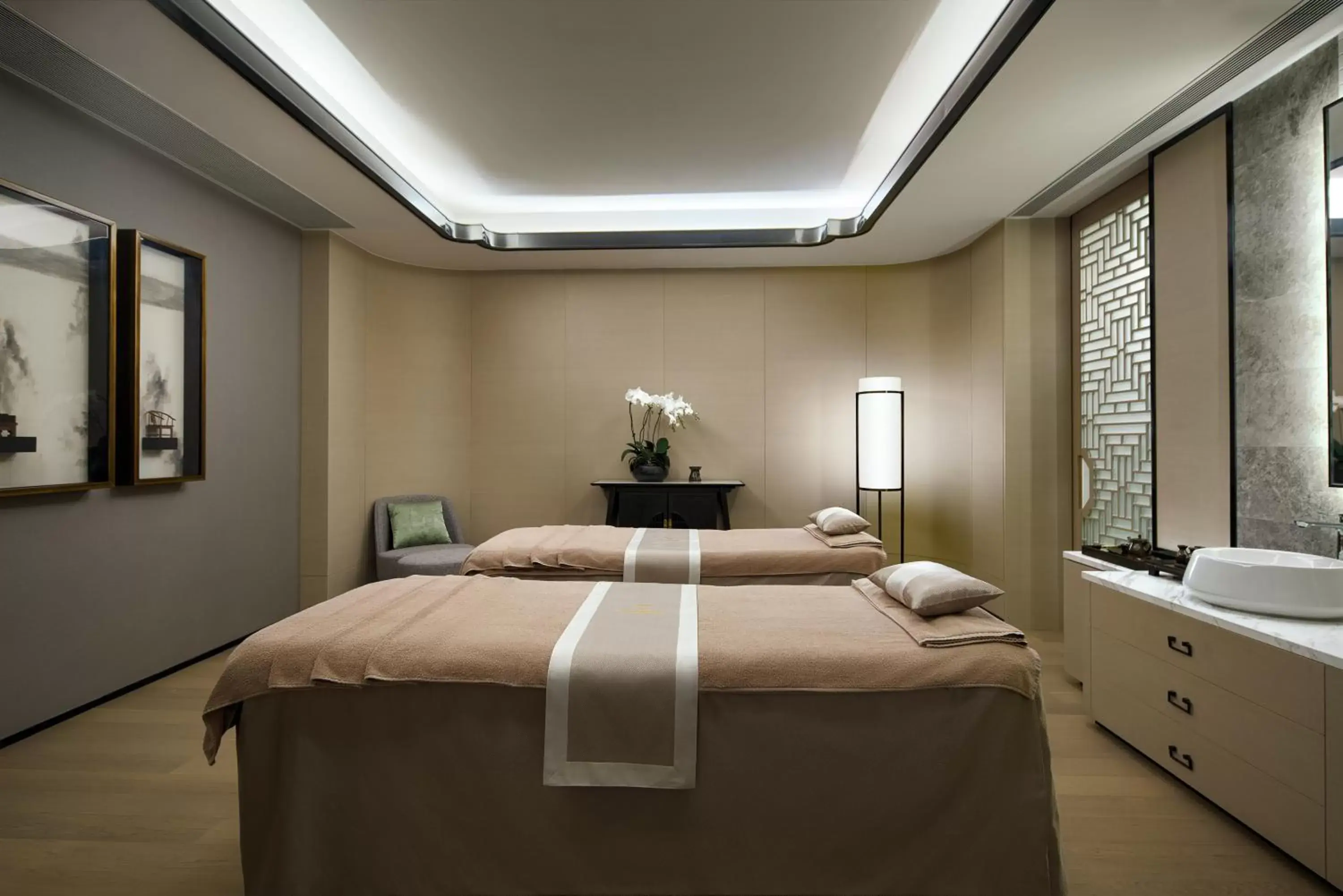 Spa and wellness centre/facilities, Bed in Cordis, Beijing Capital Airport By Langham Hospitality Group