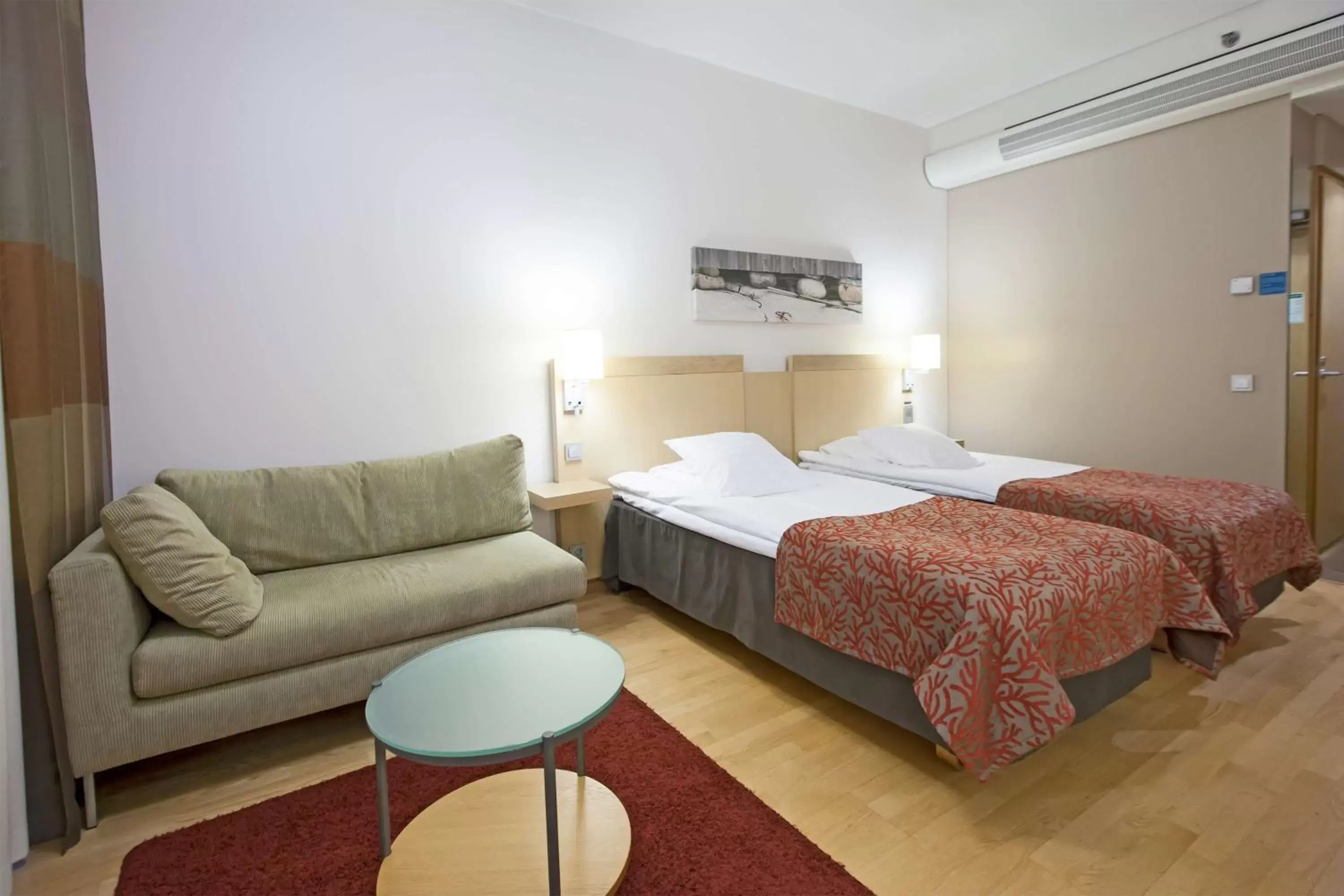 Photo of the whole room, Bed in Scandic Oulu City