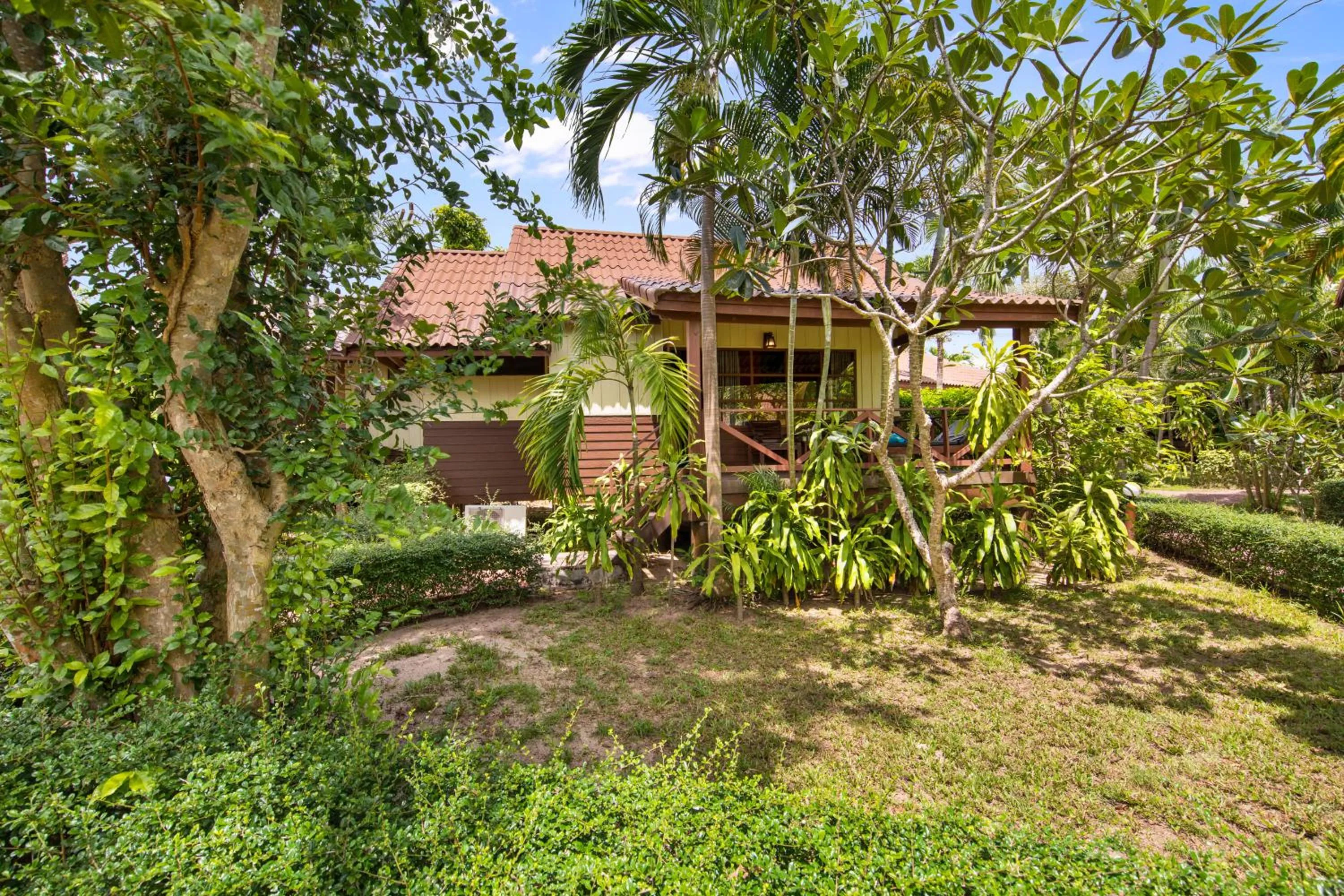 Garden in Pinnacle Samui Resort