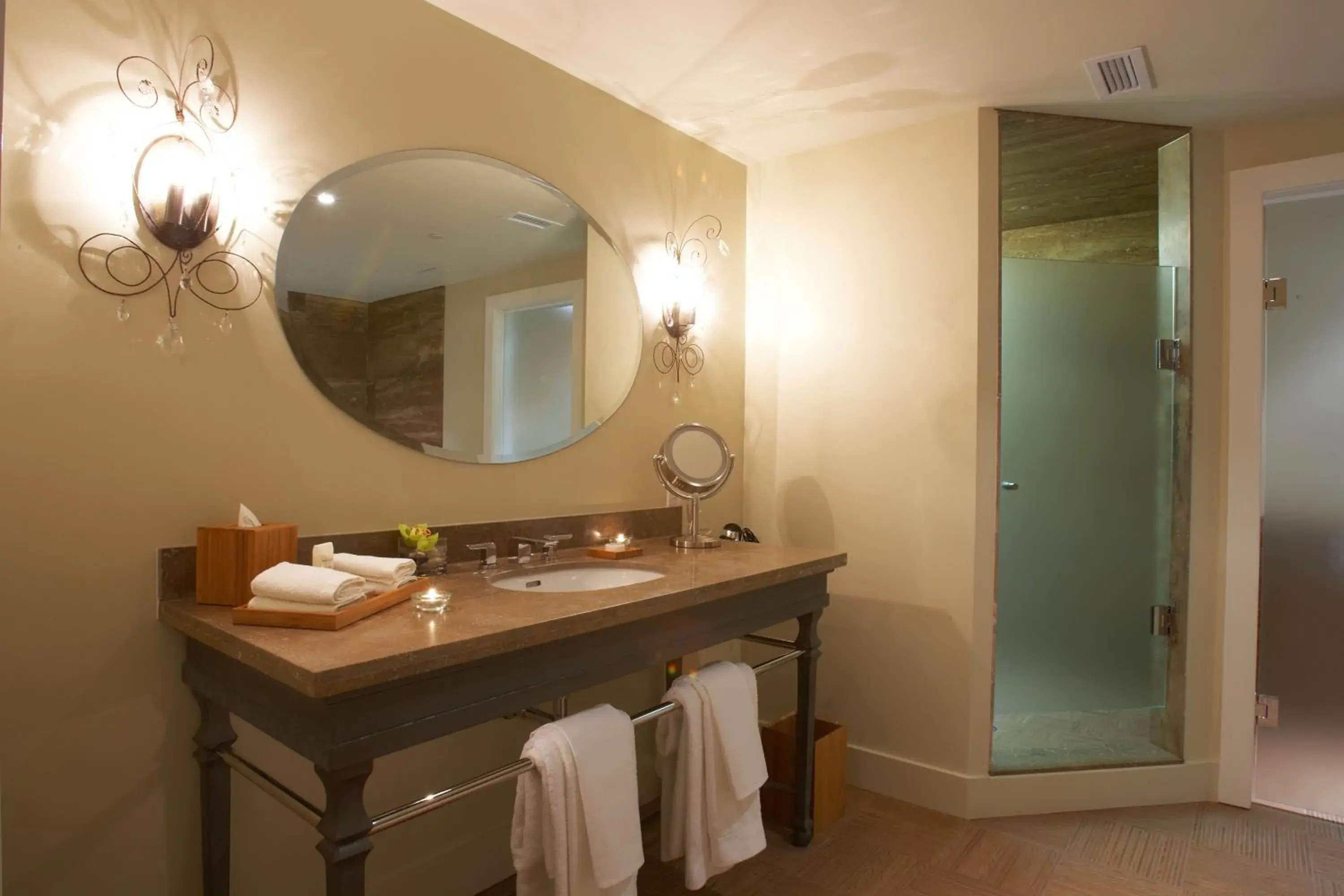 Bathroom in The Ivy at Verity Bathroom in The Ivy at Verity