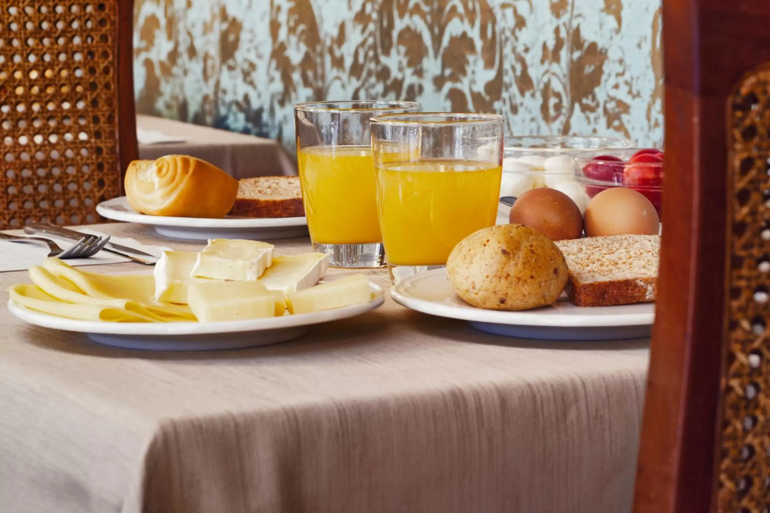 Continental breakfast in Hotel Bisanzio