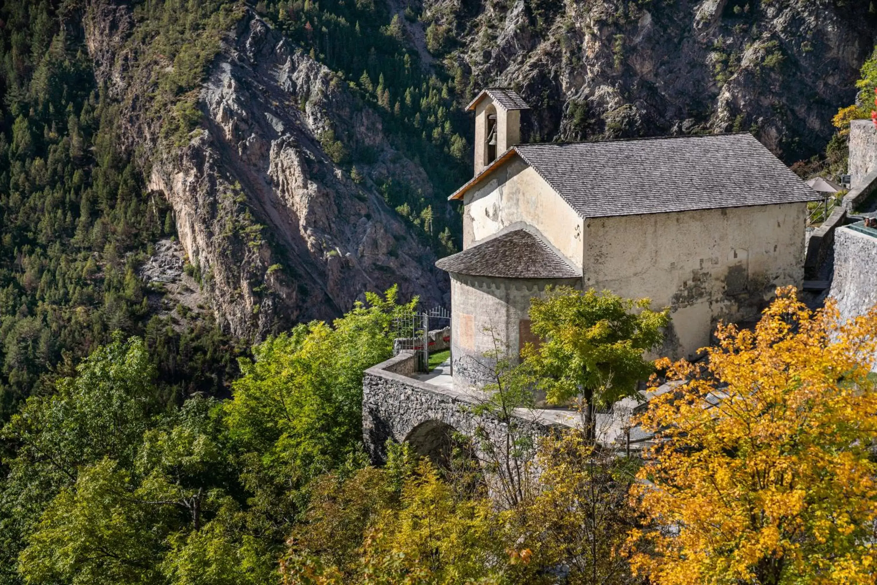 Autumn, Property Building in QC Terme Hotel Bagni Vecchi