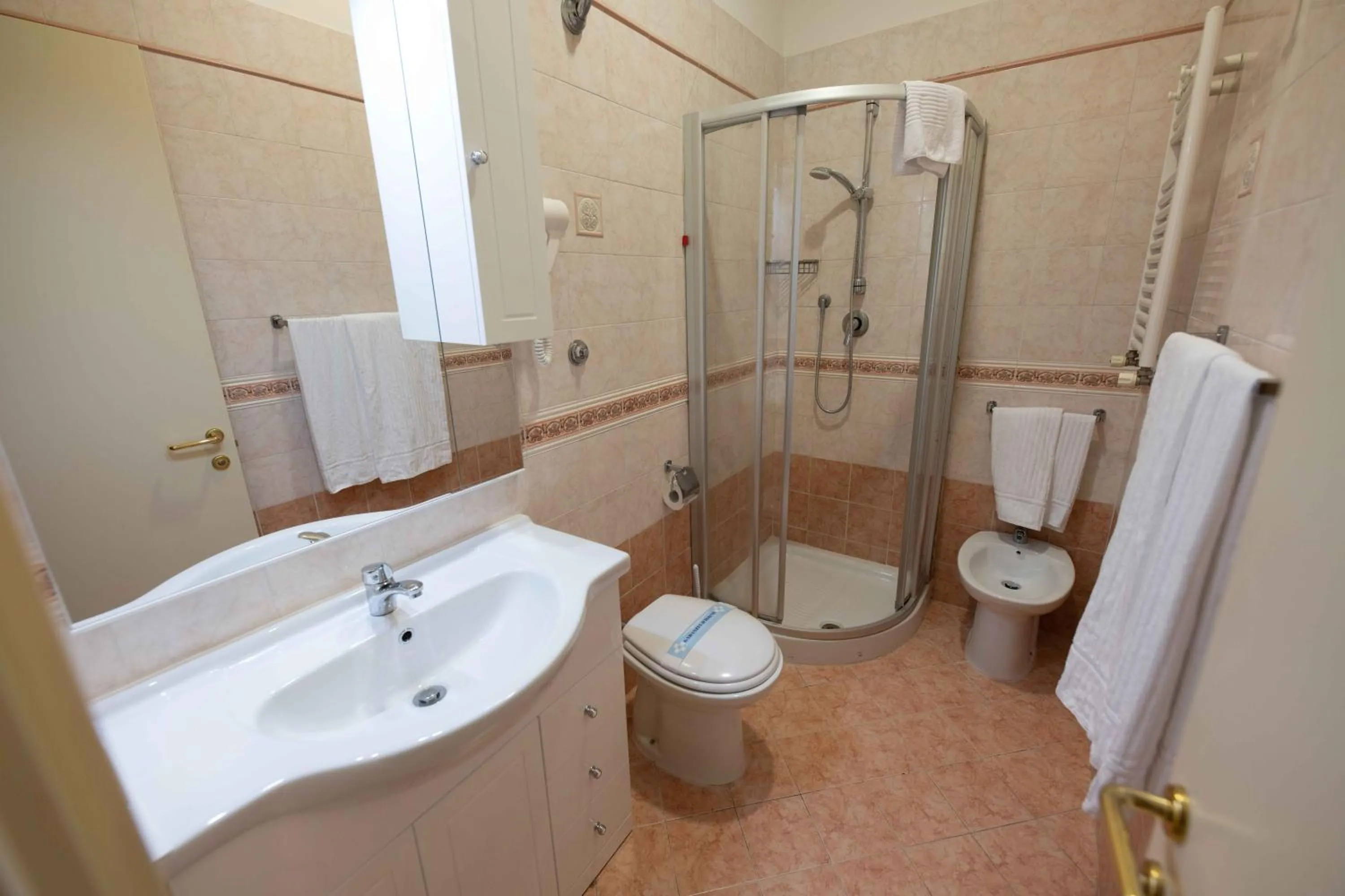 Shower in Hotel Anfiteatro Flavio