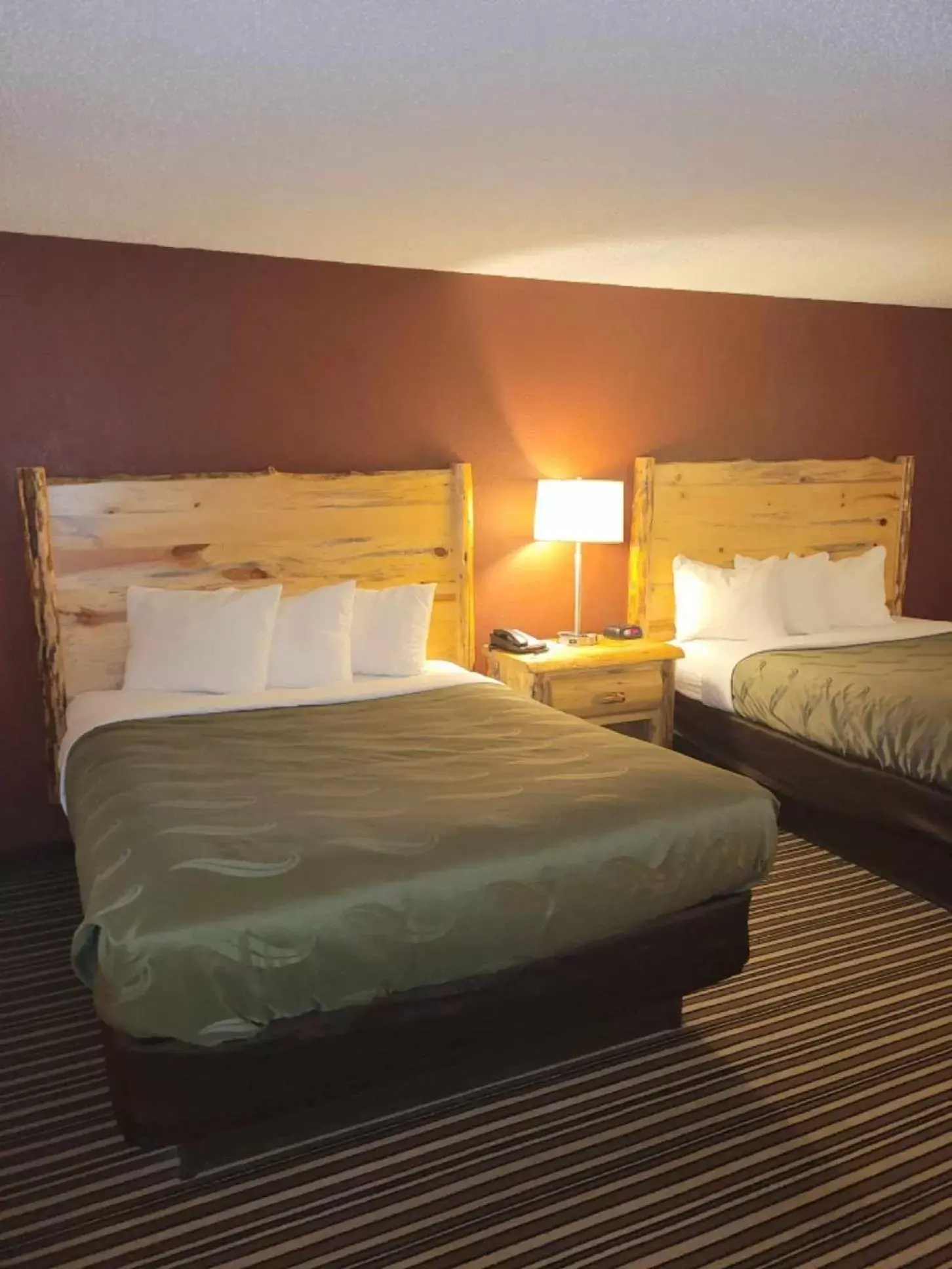 2 Queen Beds, Mobility Accessible Room, Bathtub w/ Grab Bars, Non-Smoking in Ramada by Wyndham Butte 2 Queen Beds, Mobility Accessible Room, Bathtub w/ Grab Bars, Non-Smoking in Ramada by Wyndham Butte
