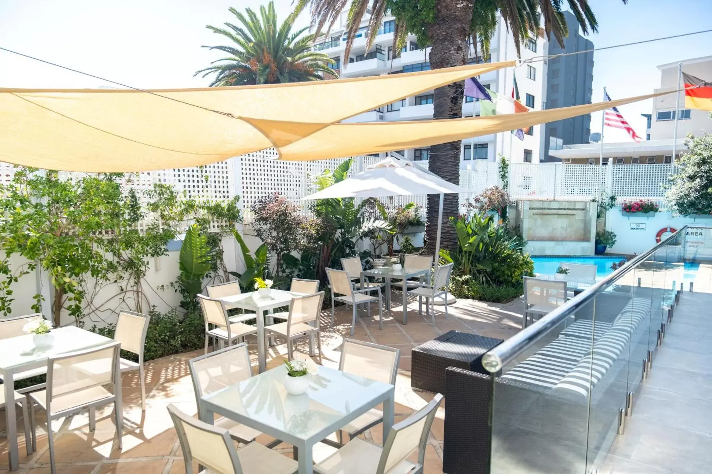 Balcony/Terrace, Restaurant/Places to Eat in The Bantry Bay Aparthotel by Totalstay