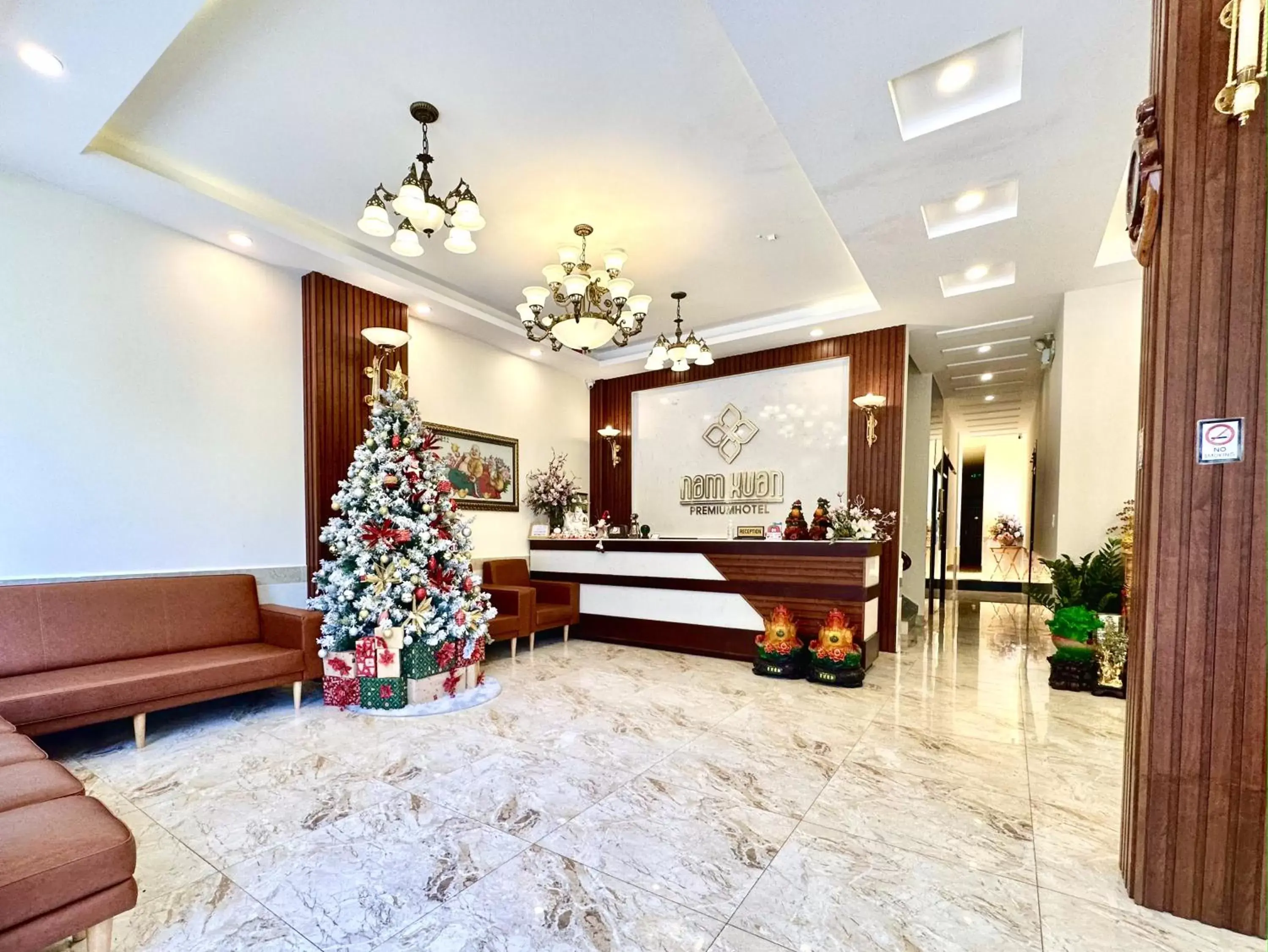 Communal lounge/ TV room, Lobby/Reception in Nam Xuan Premium Hotel