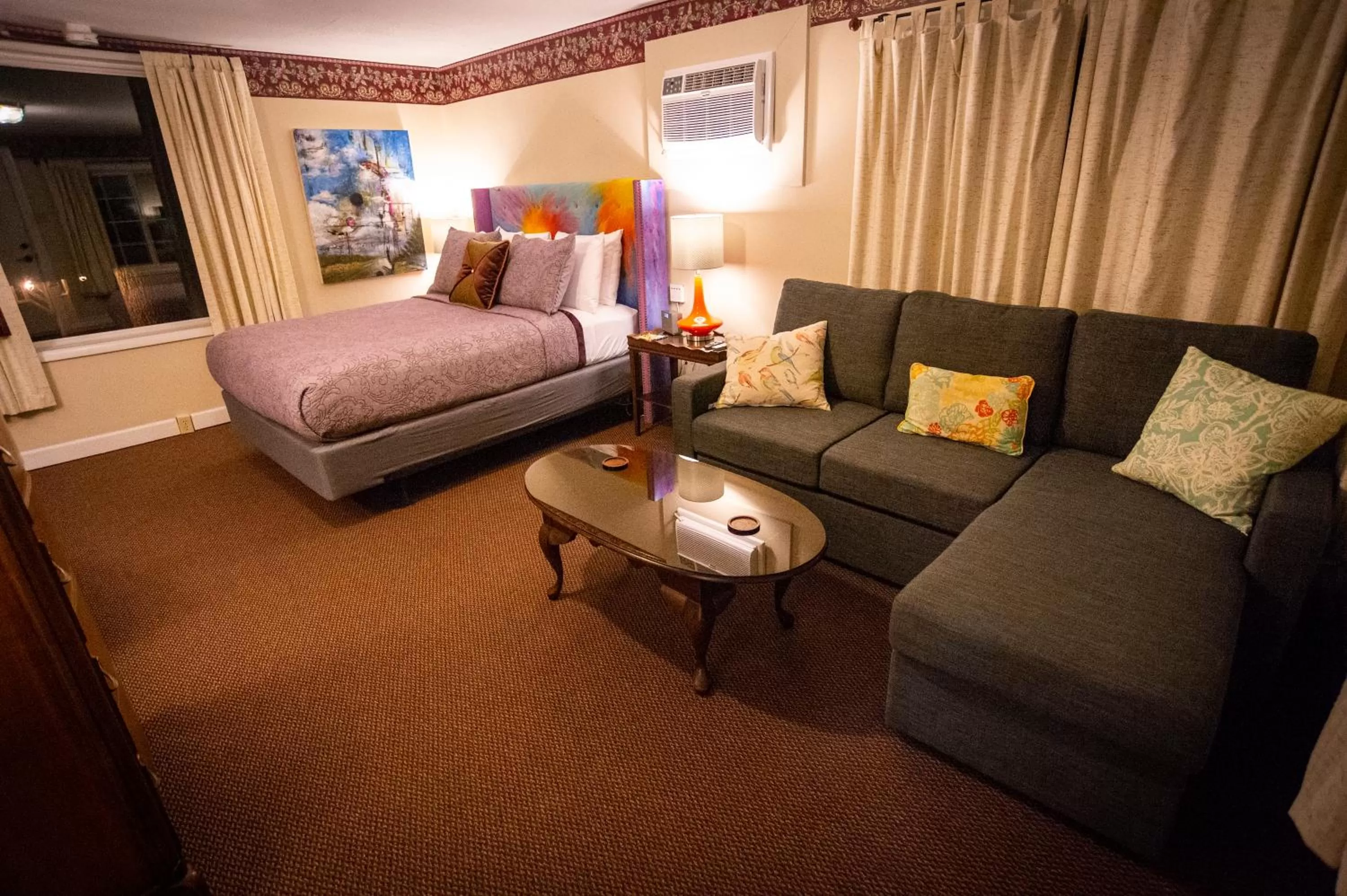 Seating Area in Sherwood Court Cottages