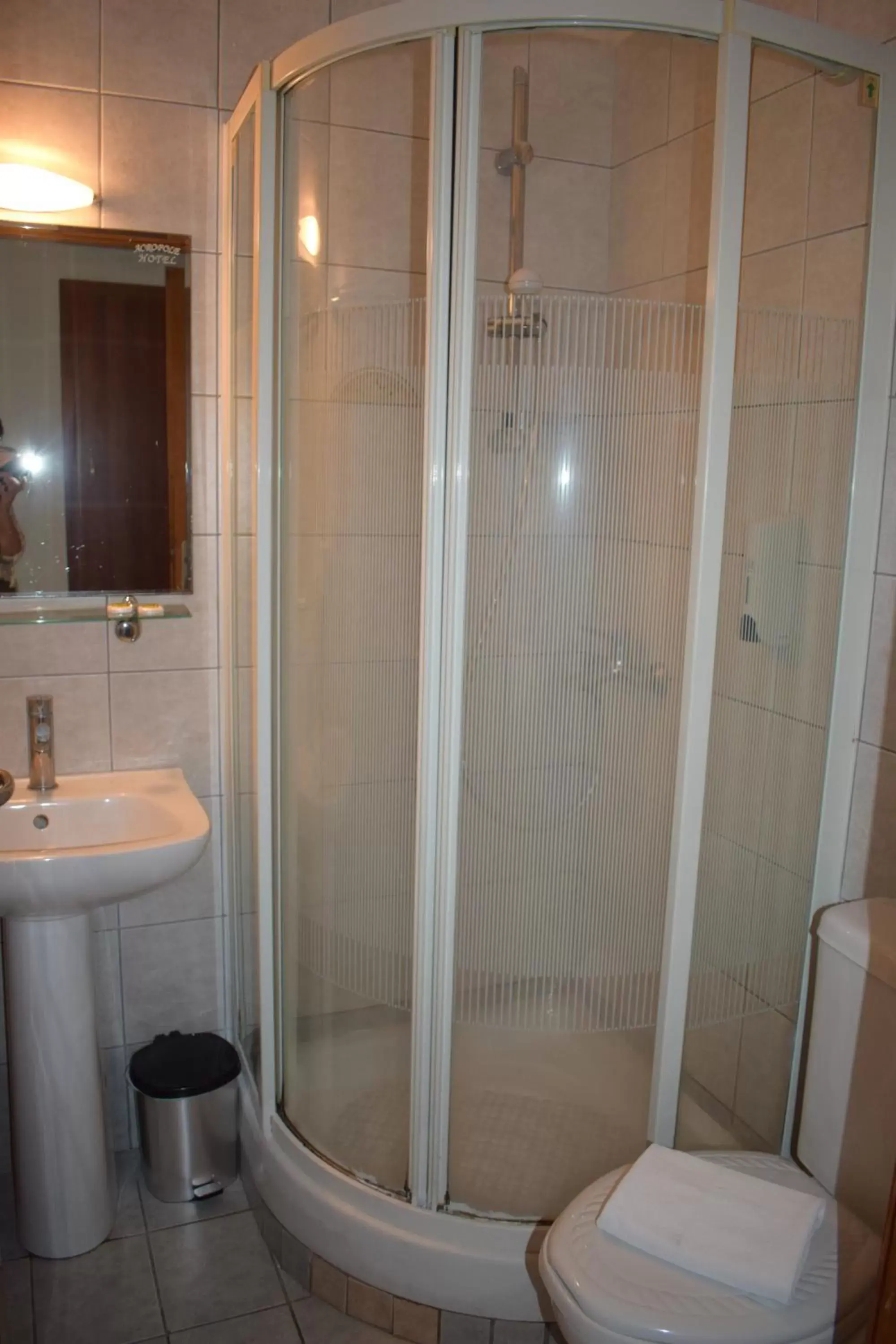 Shower, Bathroom in Piraeus Acropole Hotel