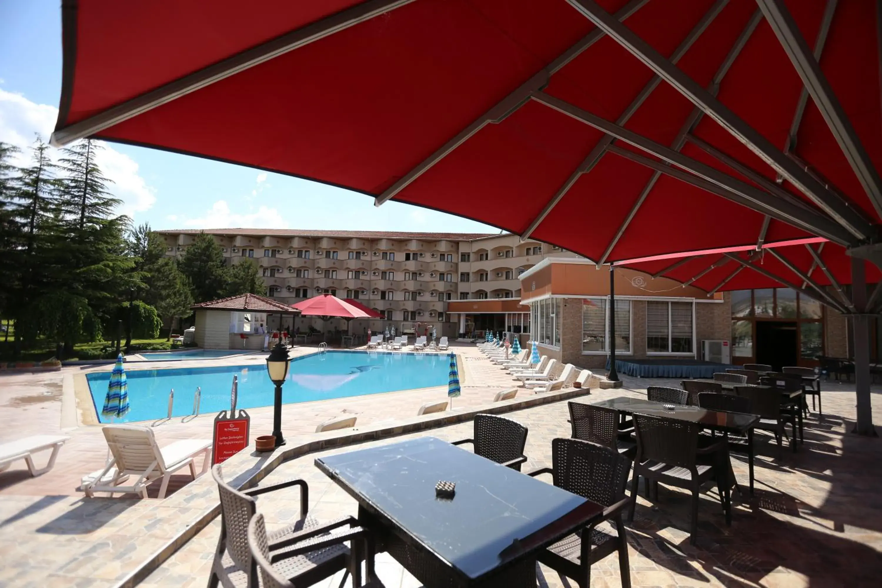 Pool view, Swimming Pool in SIGNATURE GARDEN AVANOS Hotel & SPA